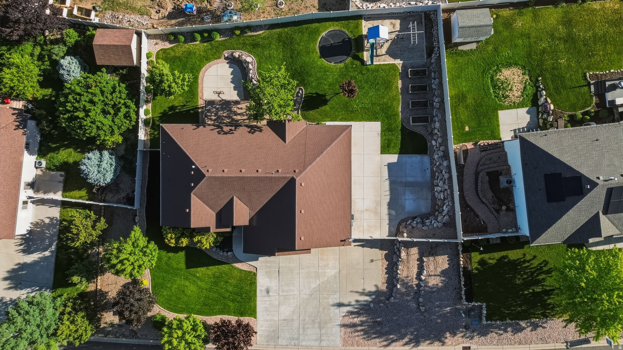 main property photo 64