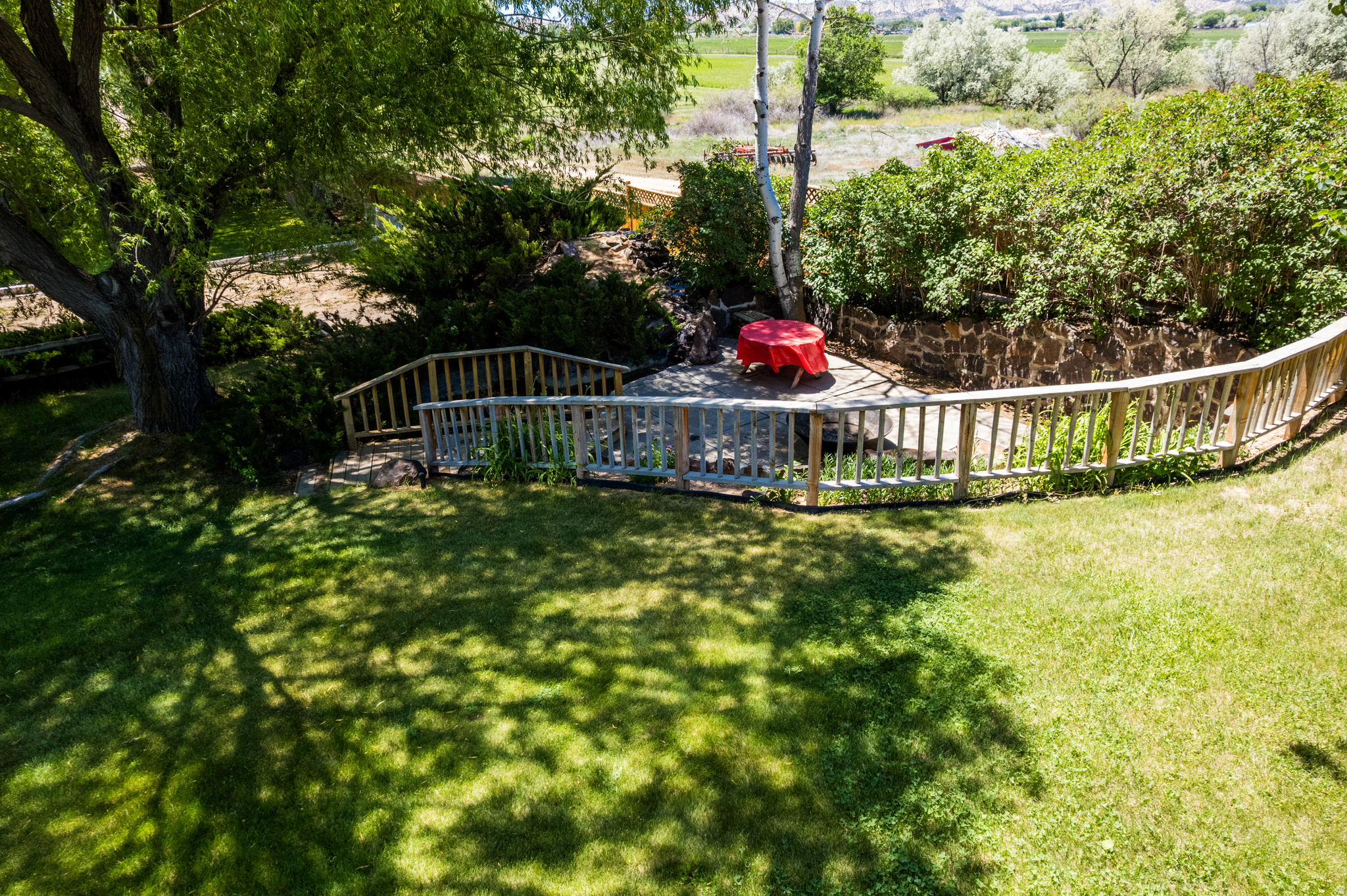 main property photo 32