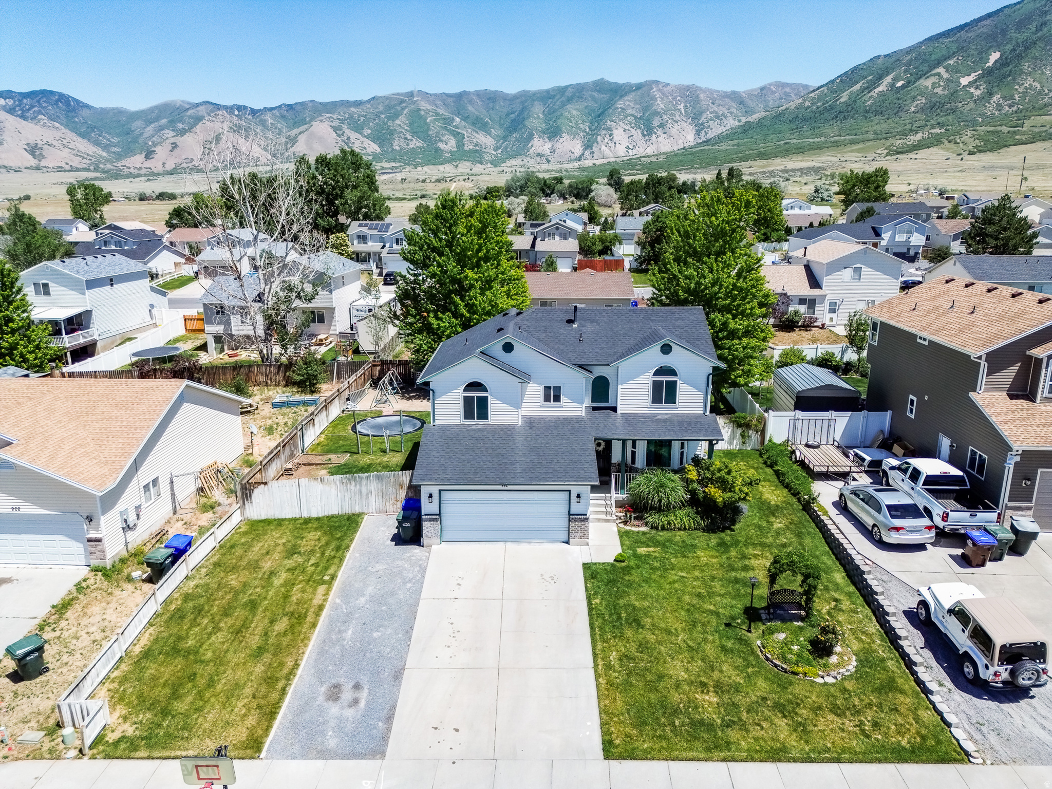 main property photo 40