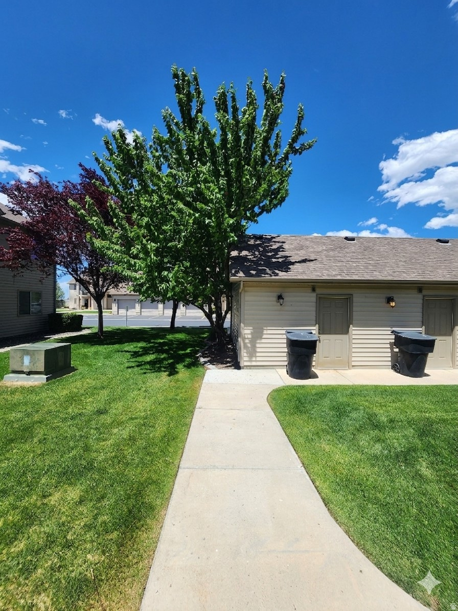 main property photo 19