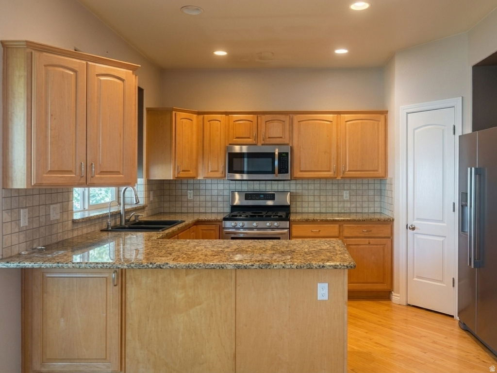 main property photo 10