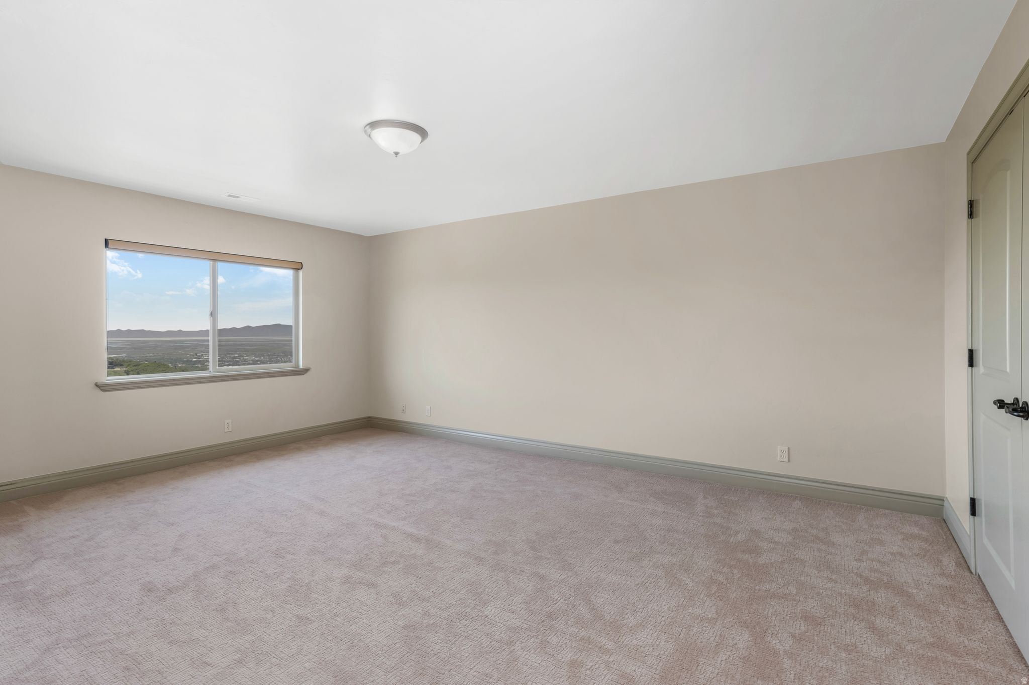 main property photo 70
