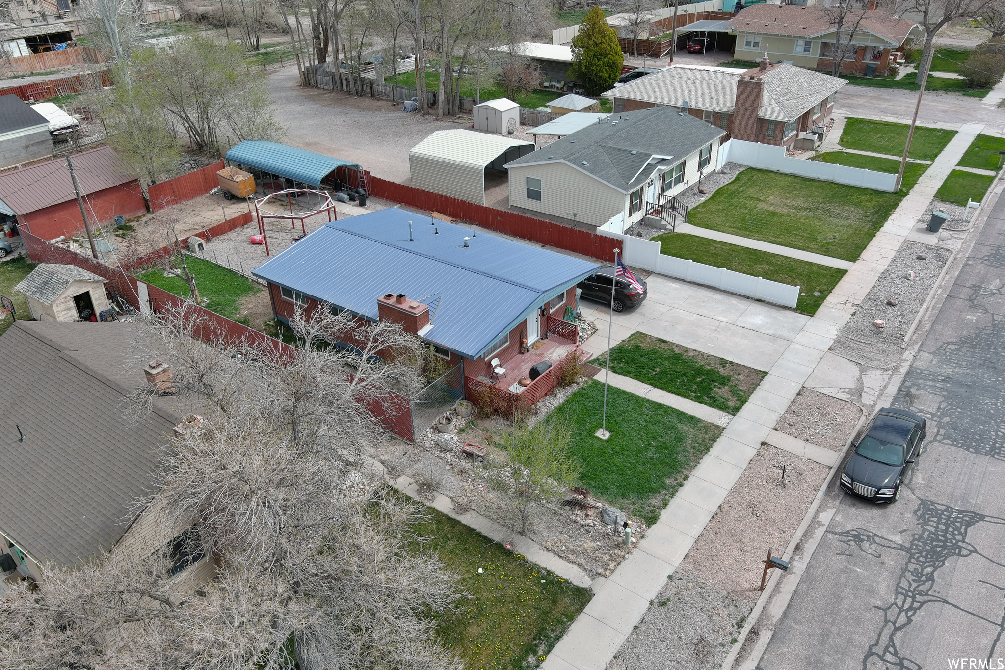 main property photo 11