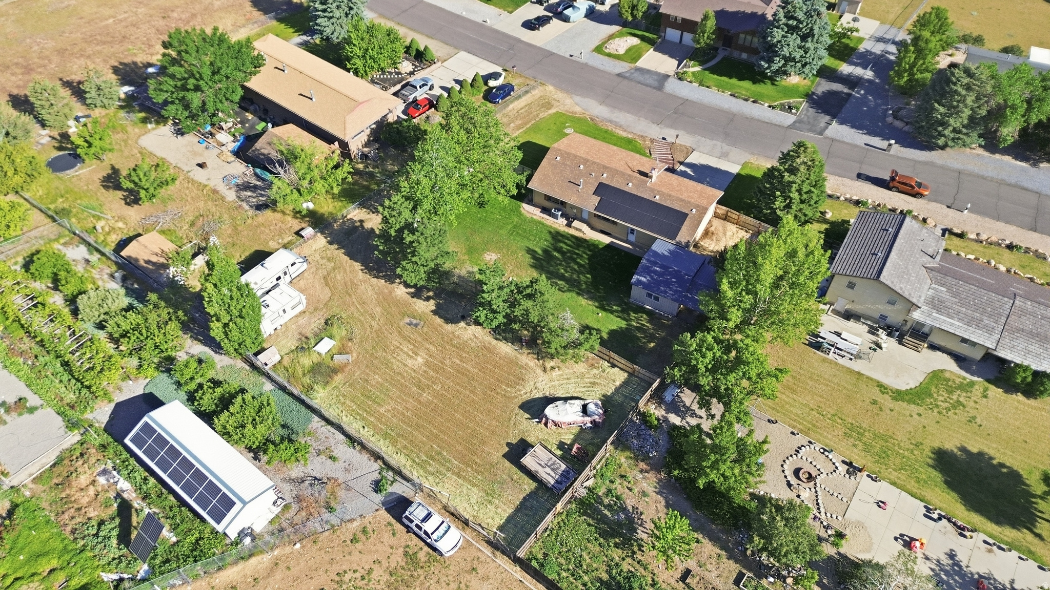 main property photo 17