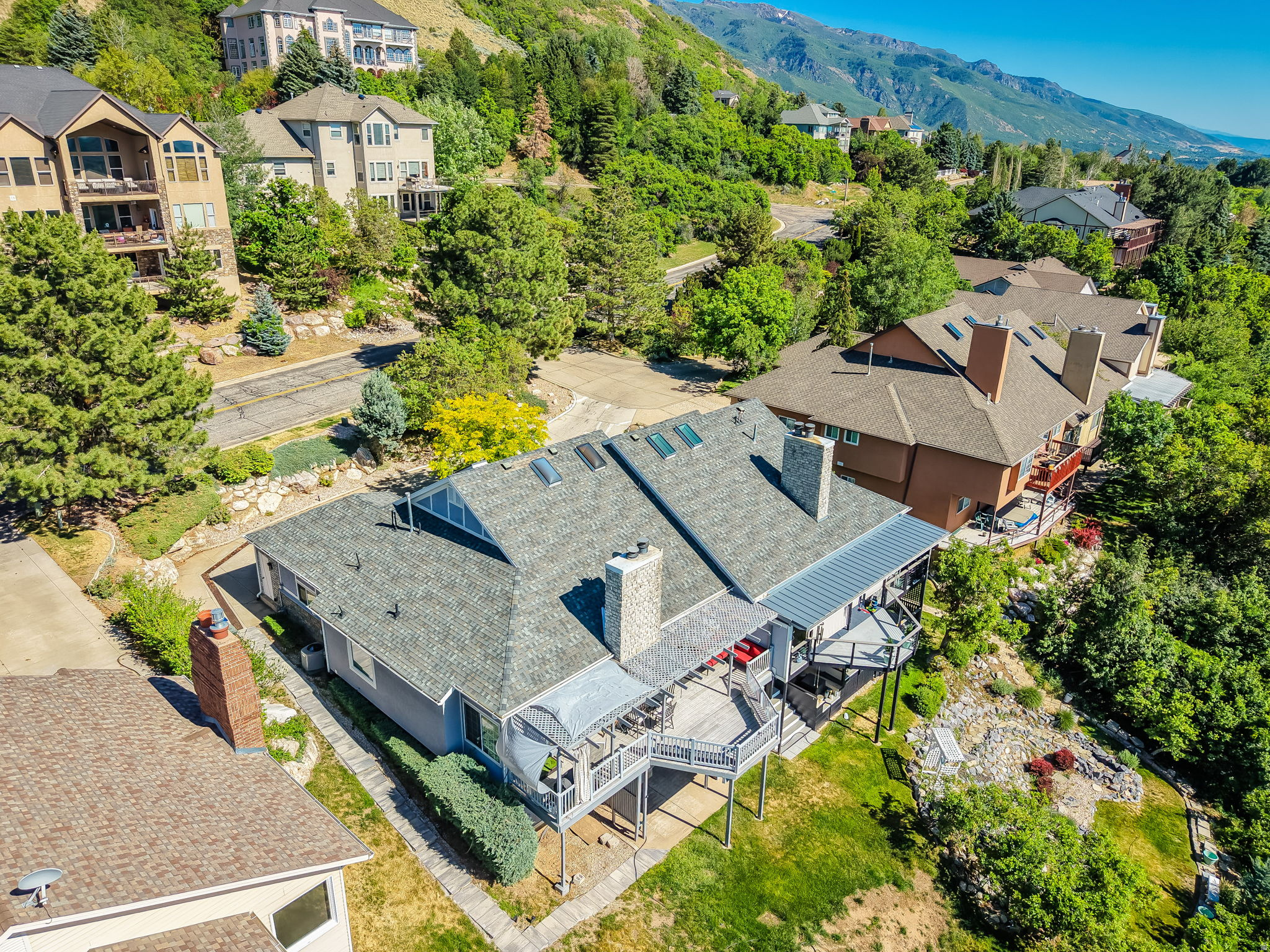 main property photo 50