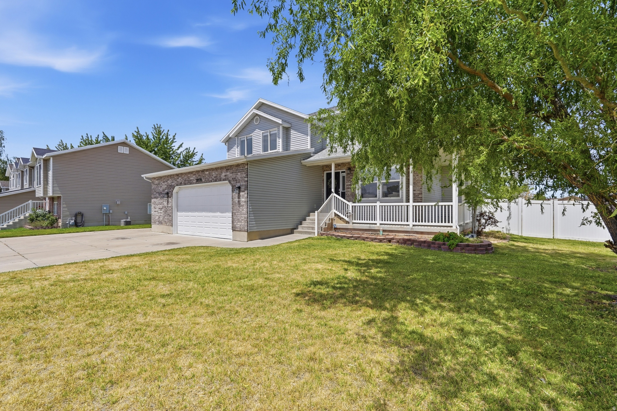 main property photo 29