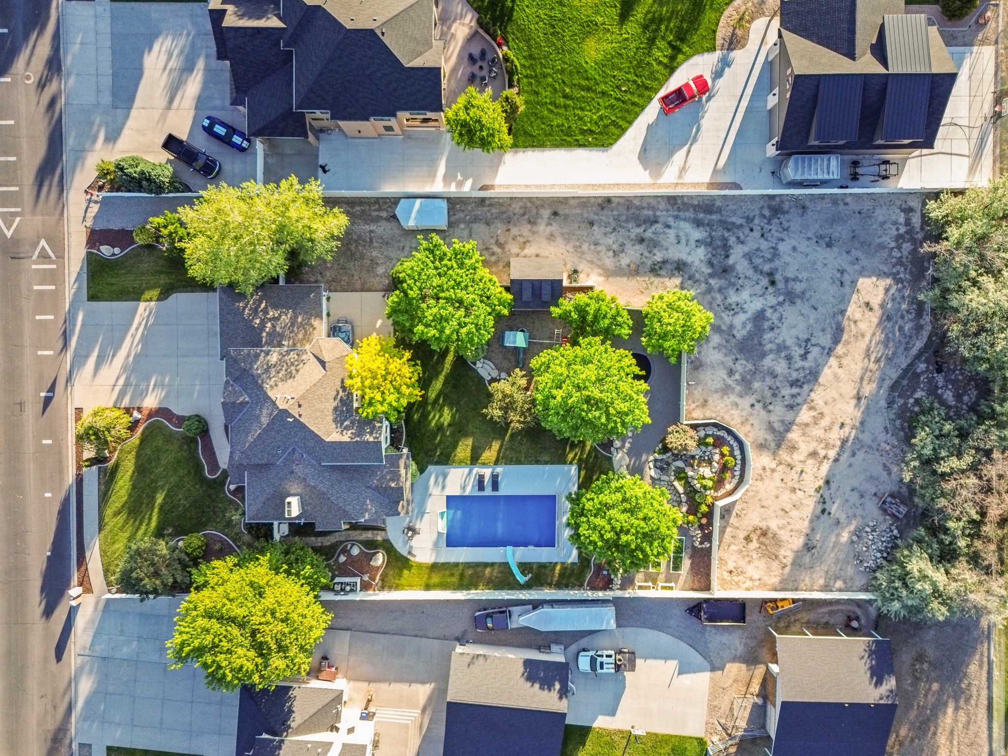 main property photo 47