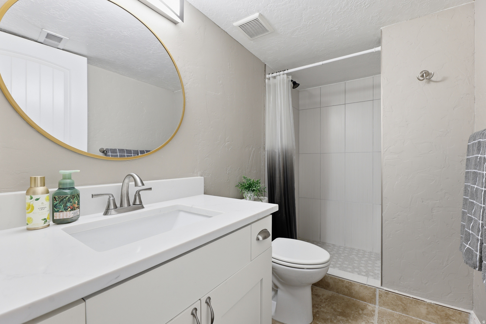 main property photo 71