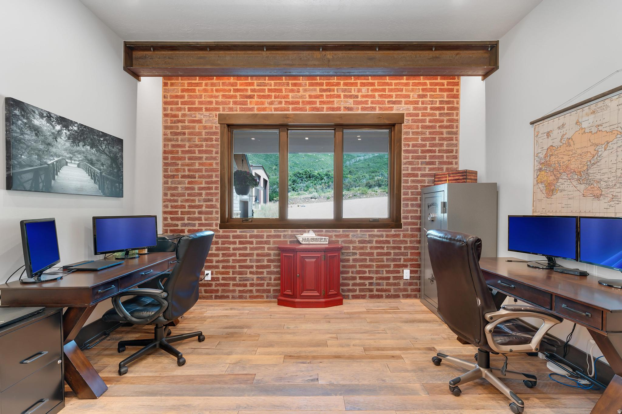 main property photo 22