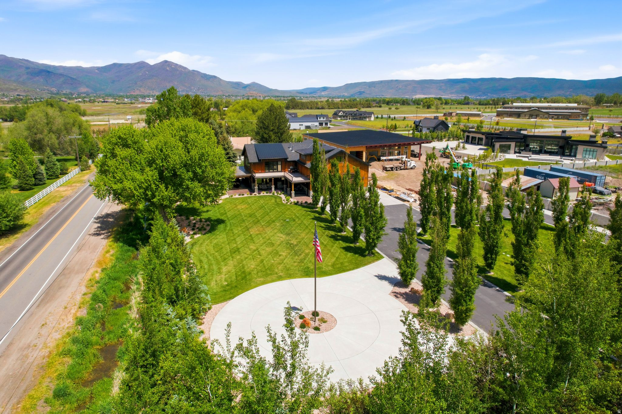 main property photo 6