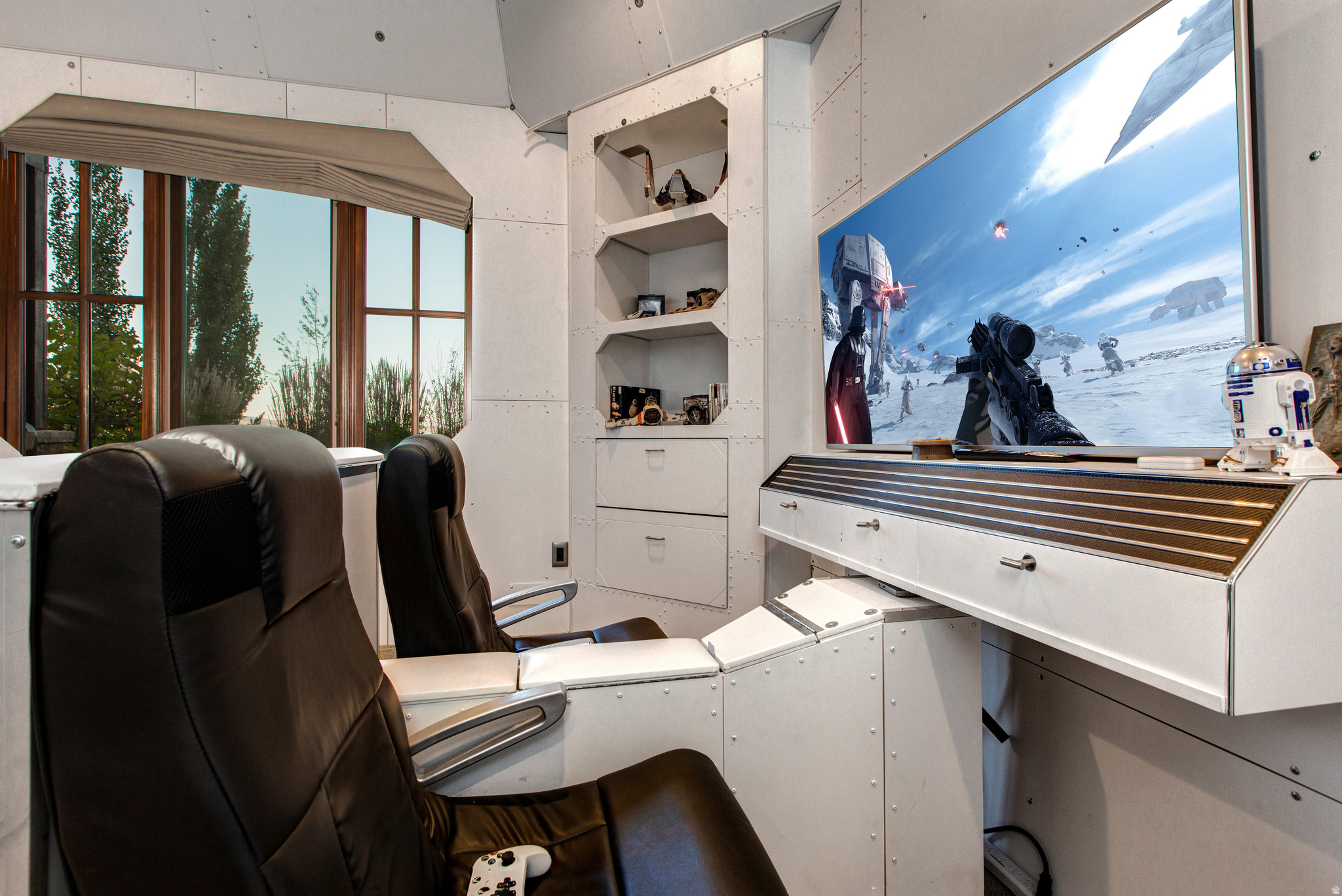 main property photo 41