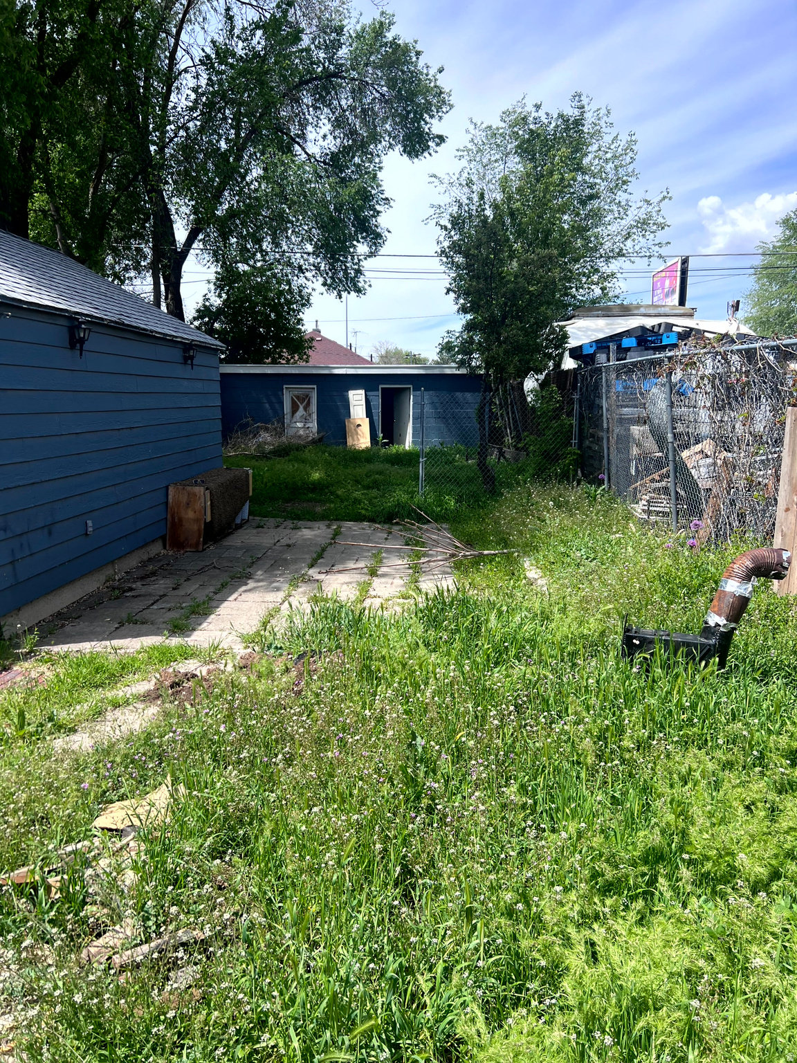 main property photo 12
