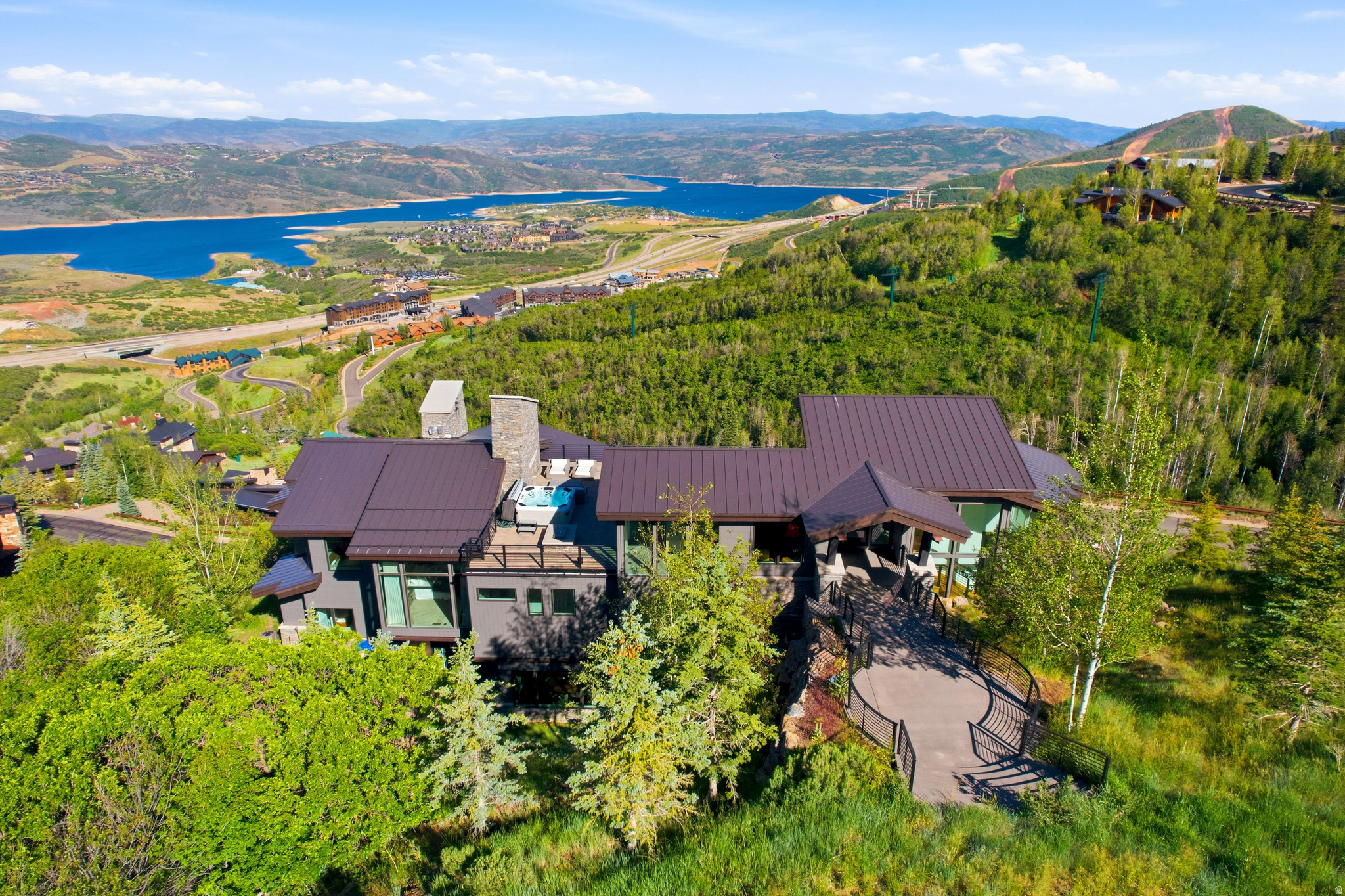main property photo 20