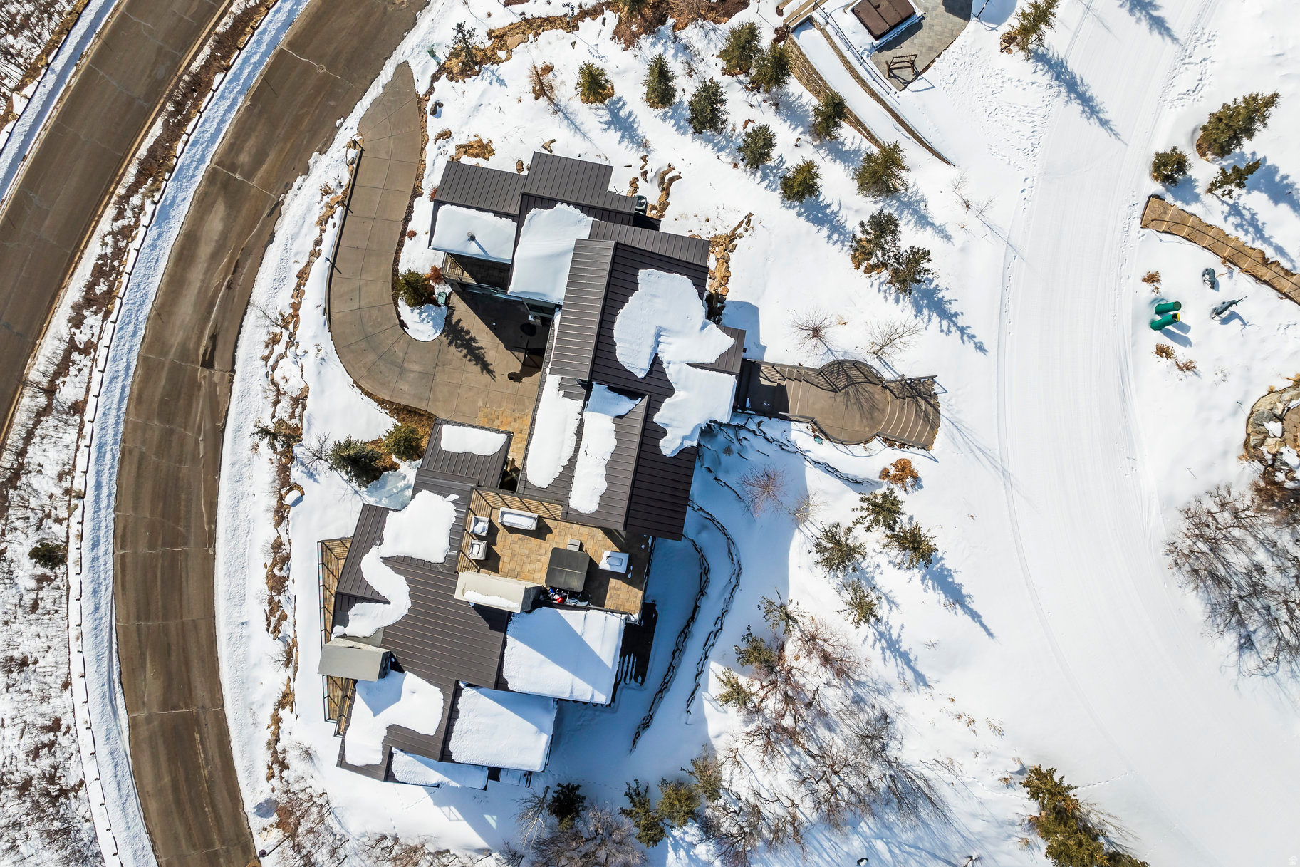 main property photo 83