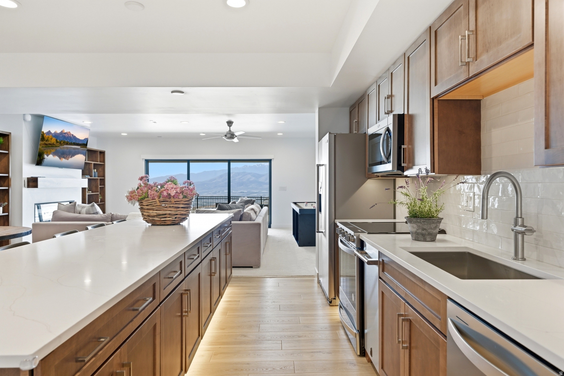 main property photo 70