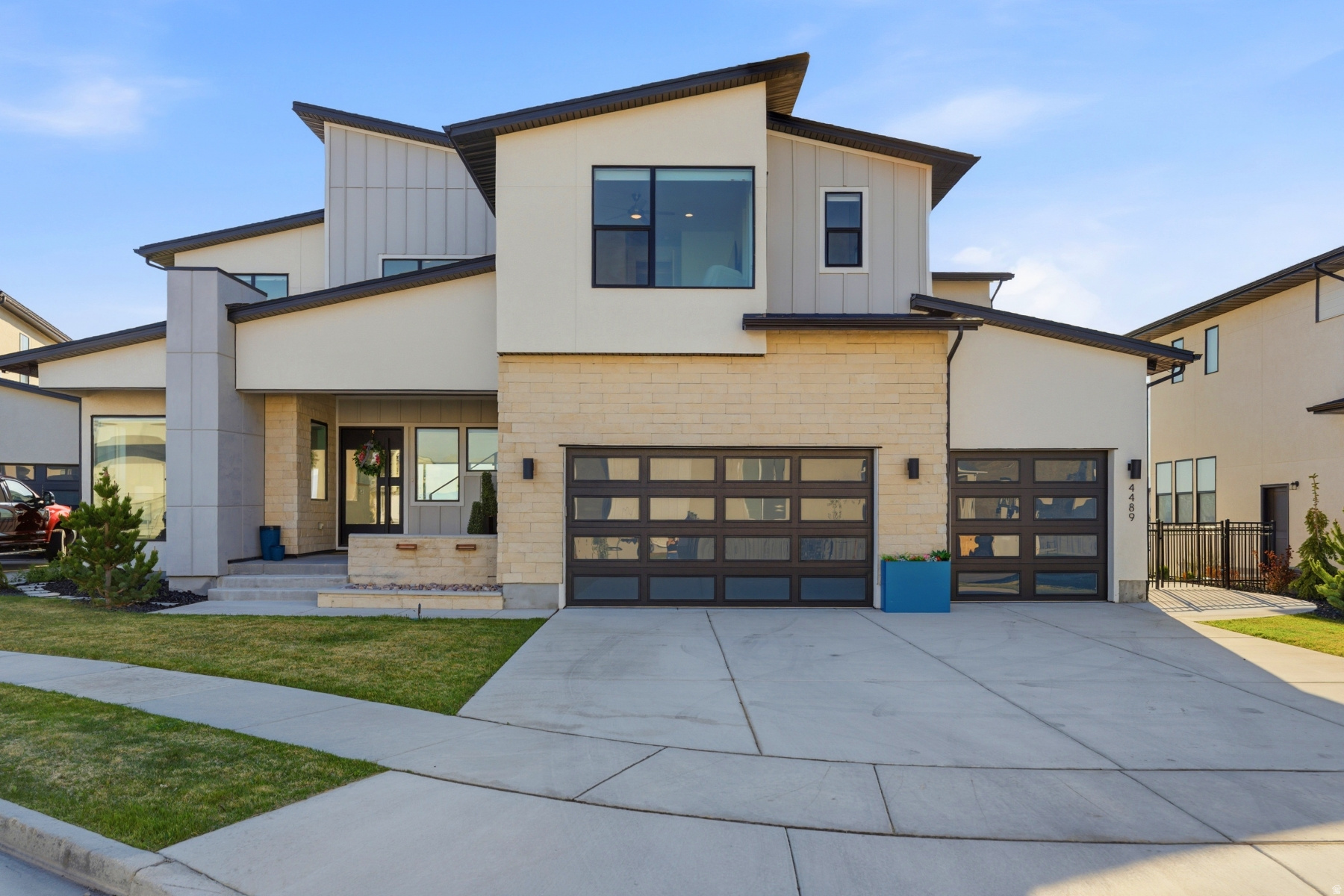main property photo 94