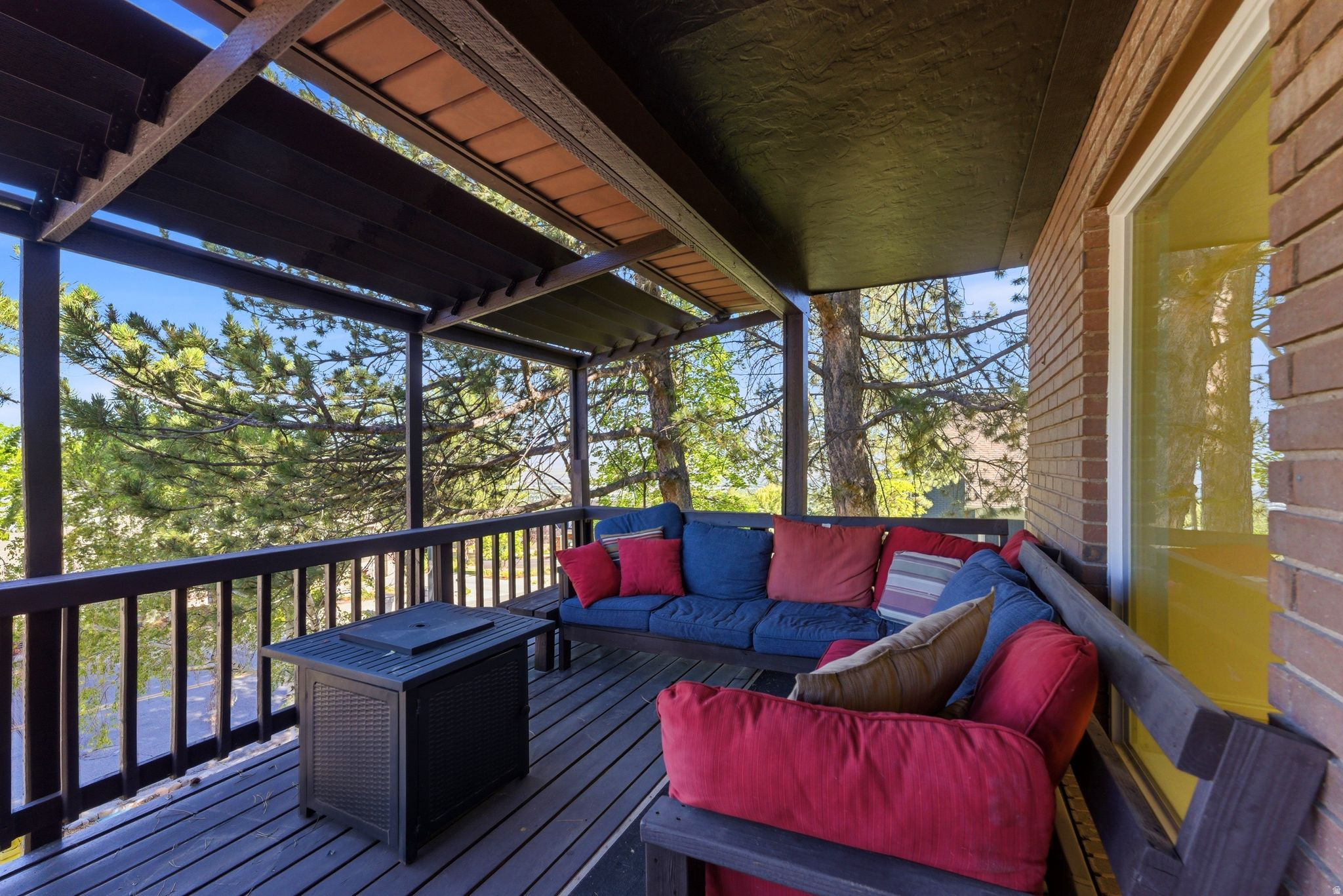 main property photo 41