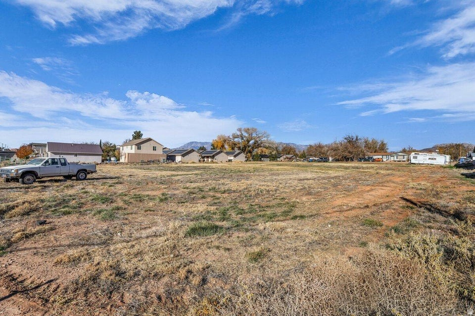 main property photo 25