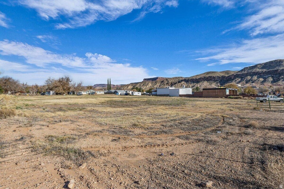main property photo 26