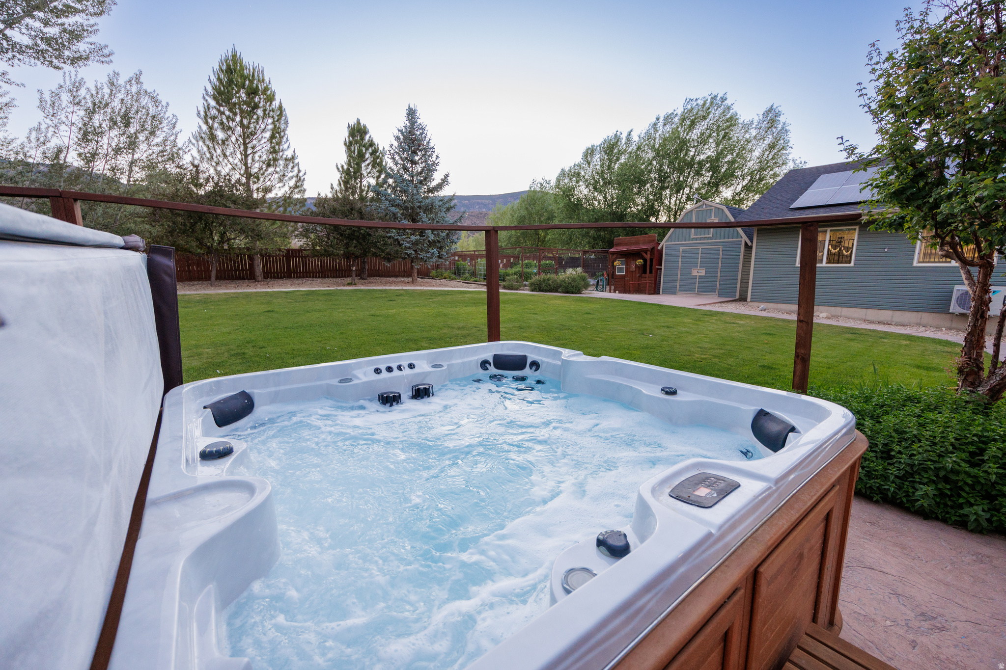 main property photo 13