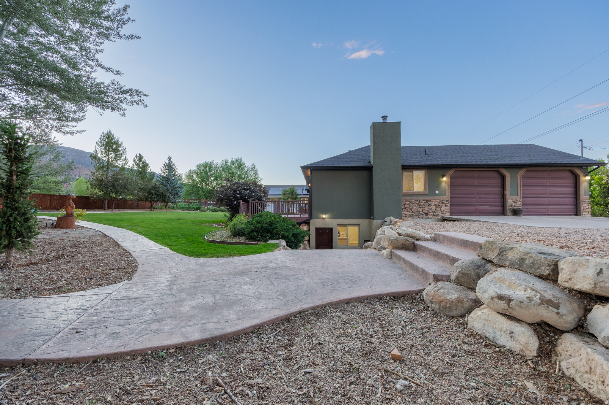 main property photo 14