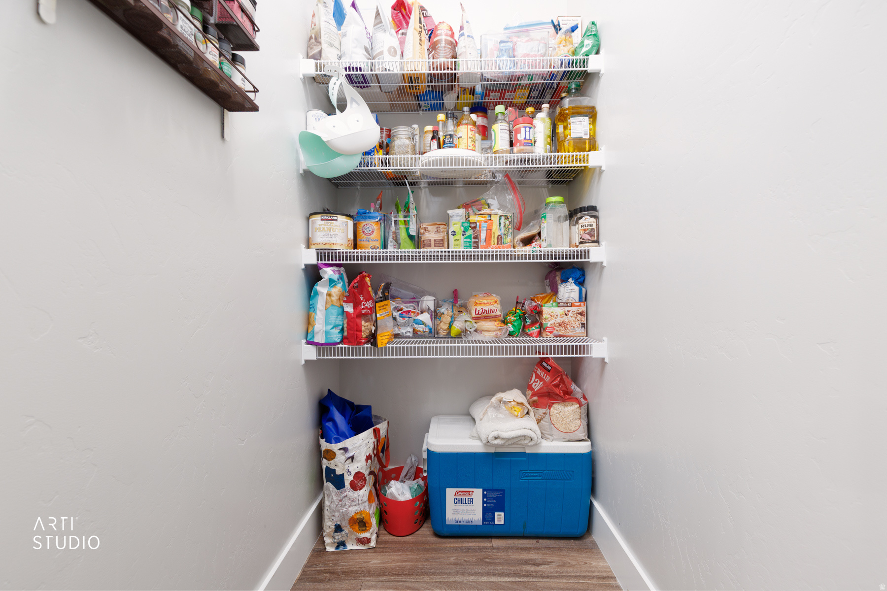 main property photo 6