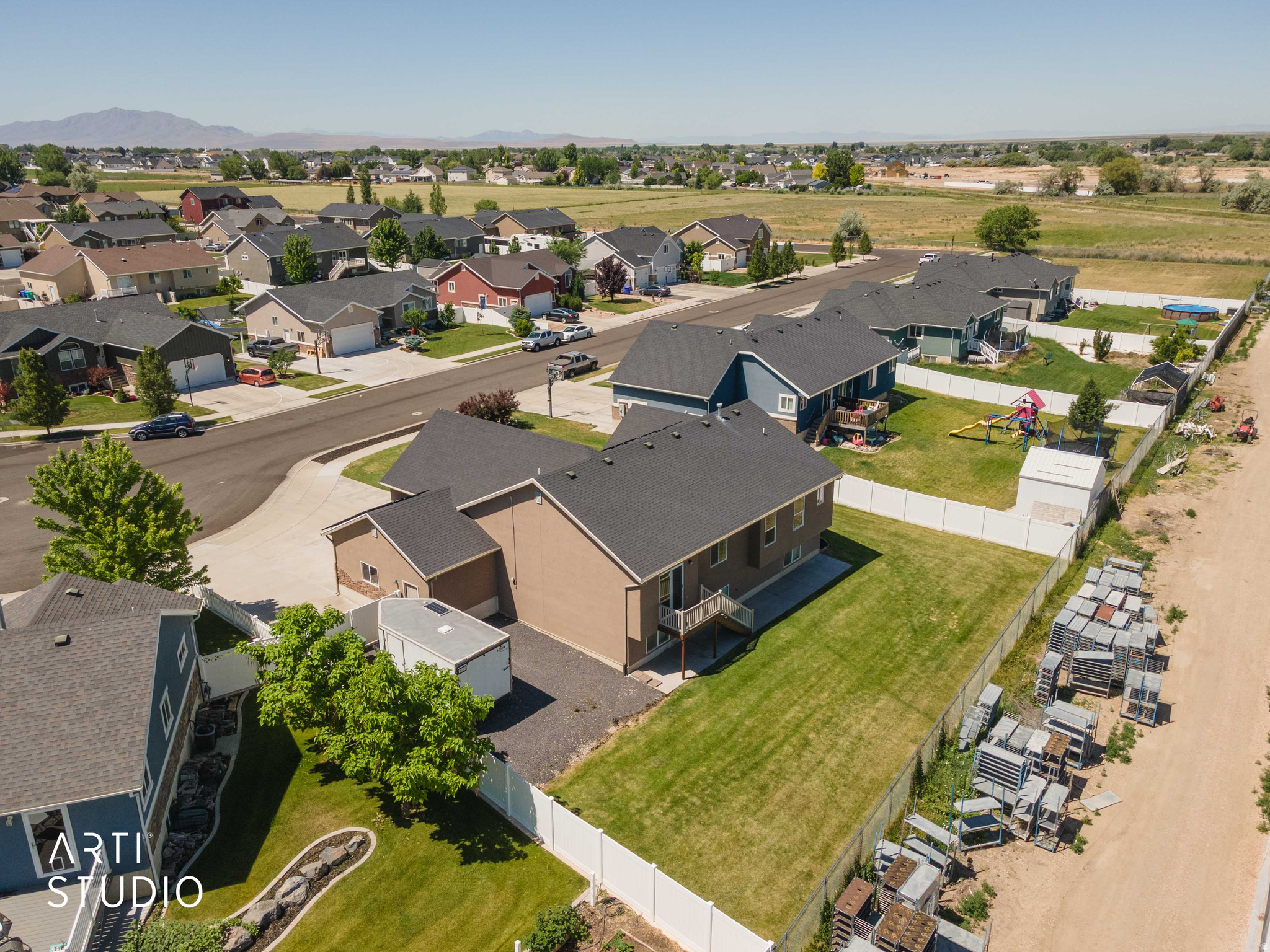 main property photo 42