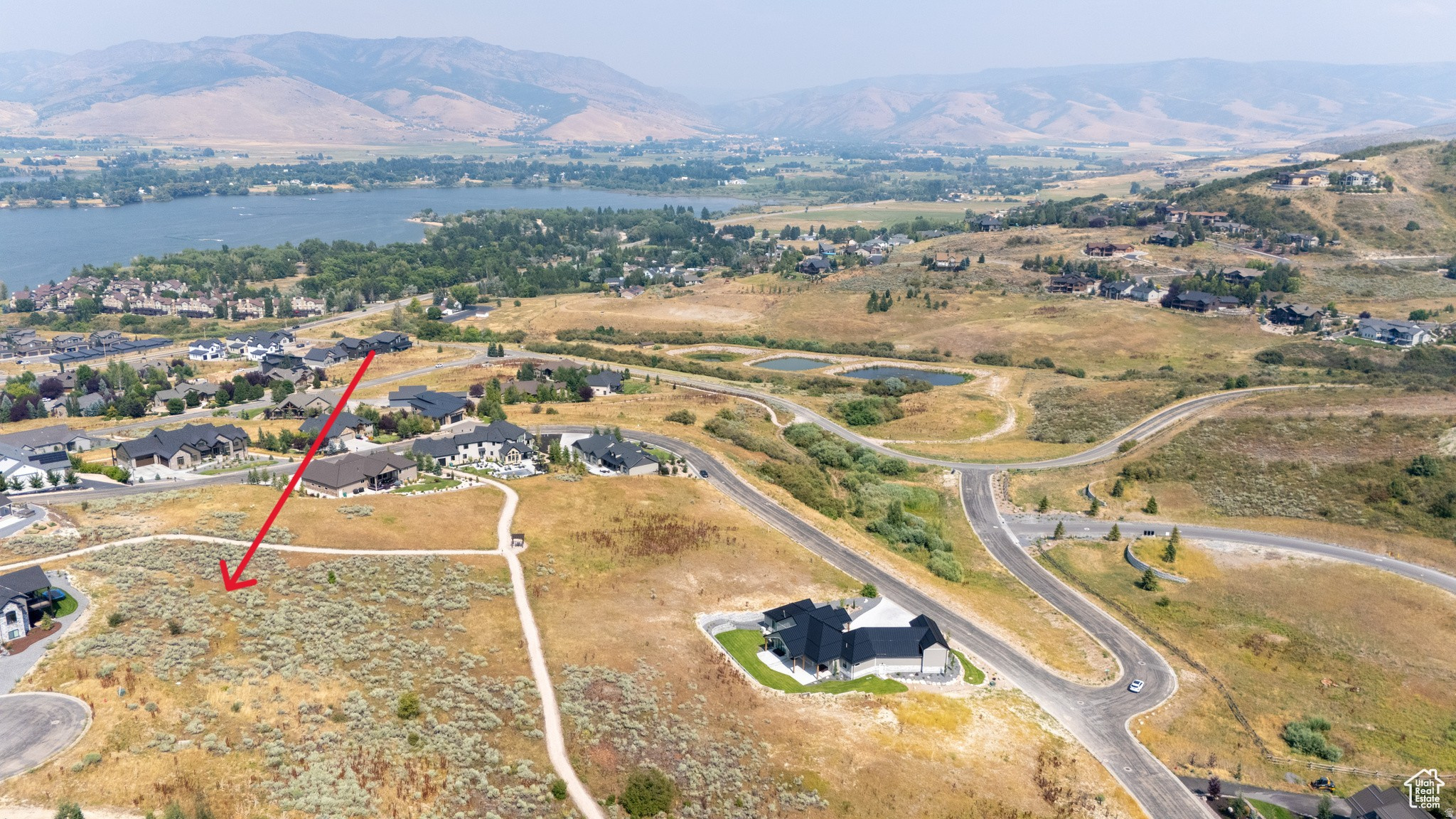 main property photo 11