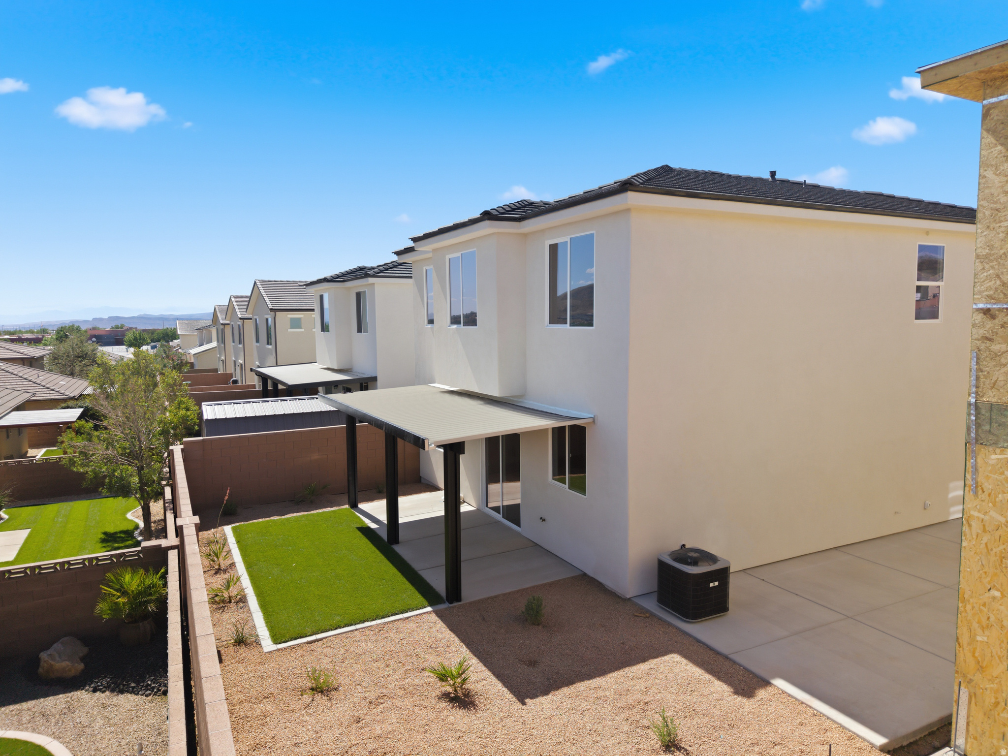 main property photo 40