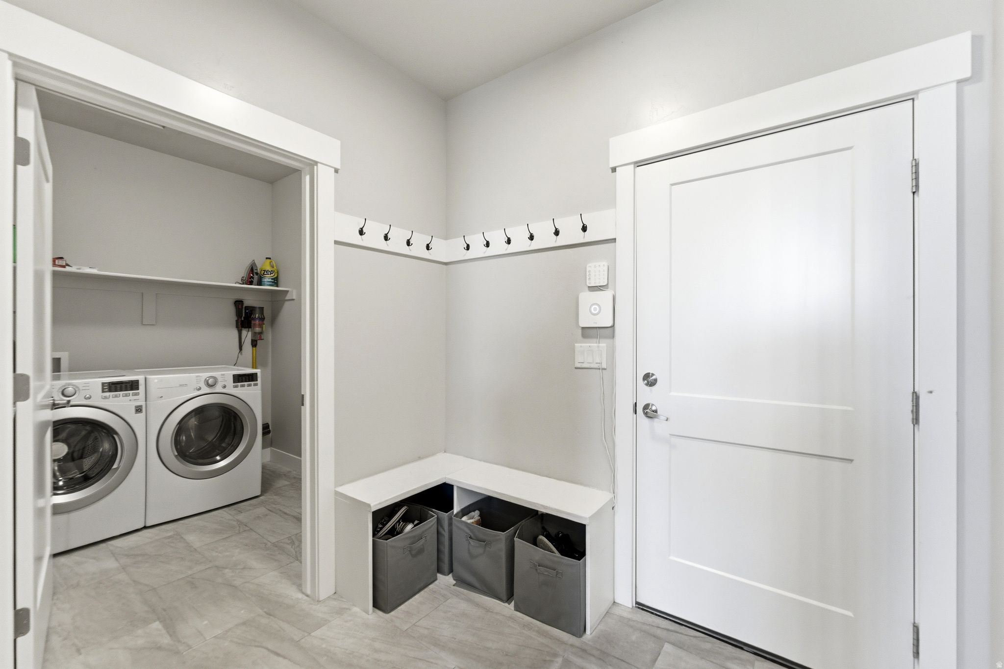 main property photo 14
