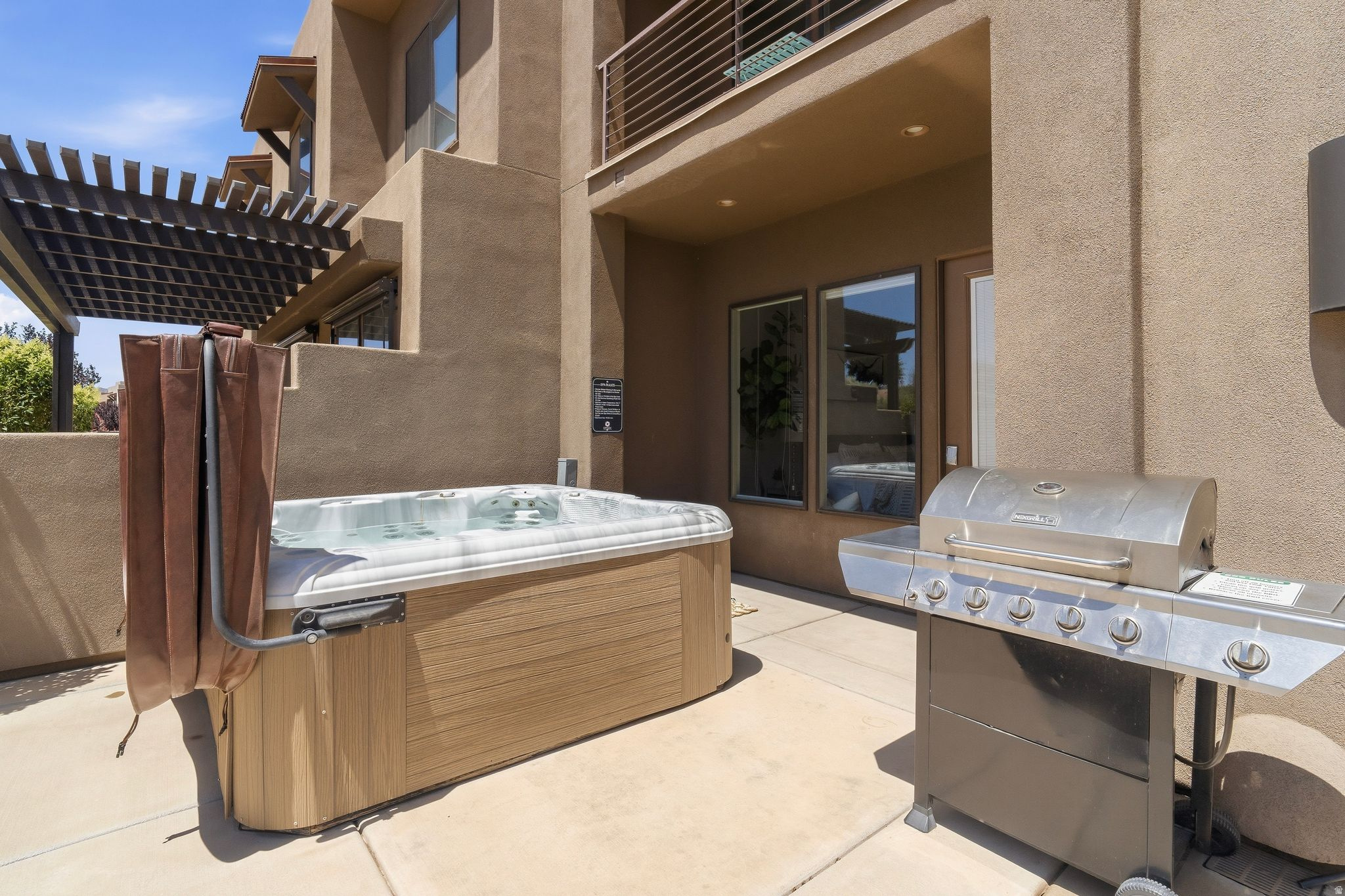 main property photo 43