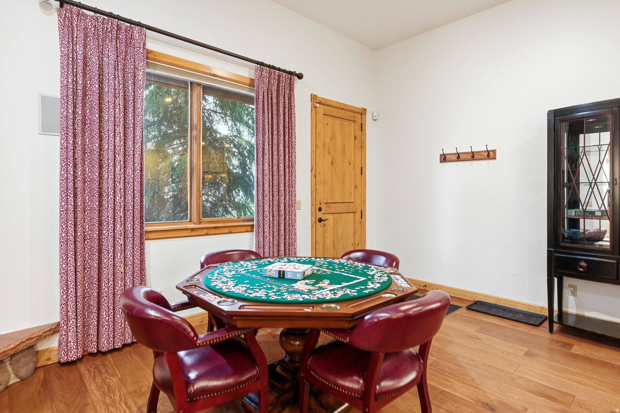 main property photo 50
