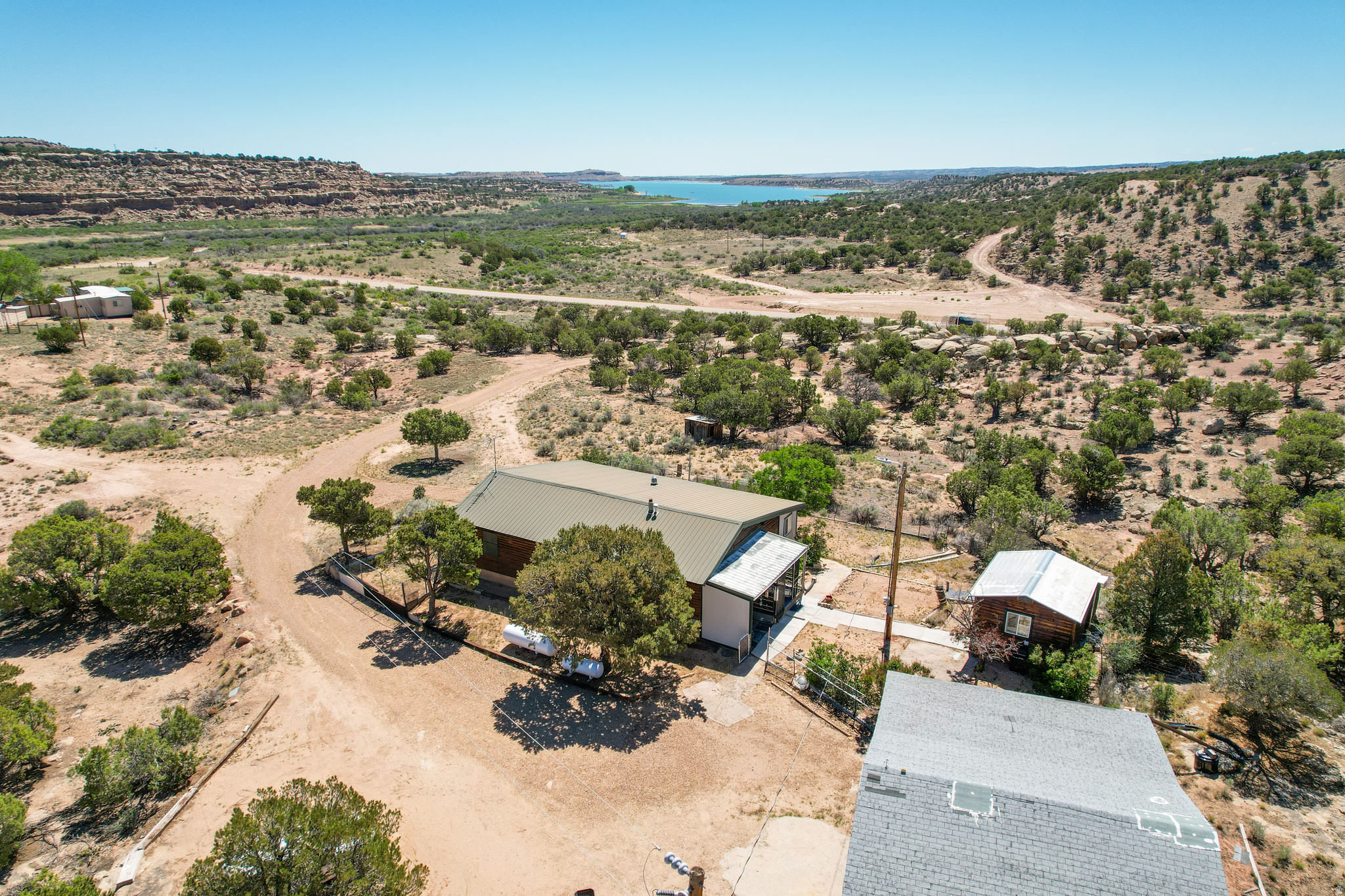 main property photo 9
