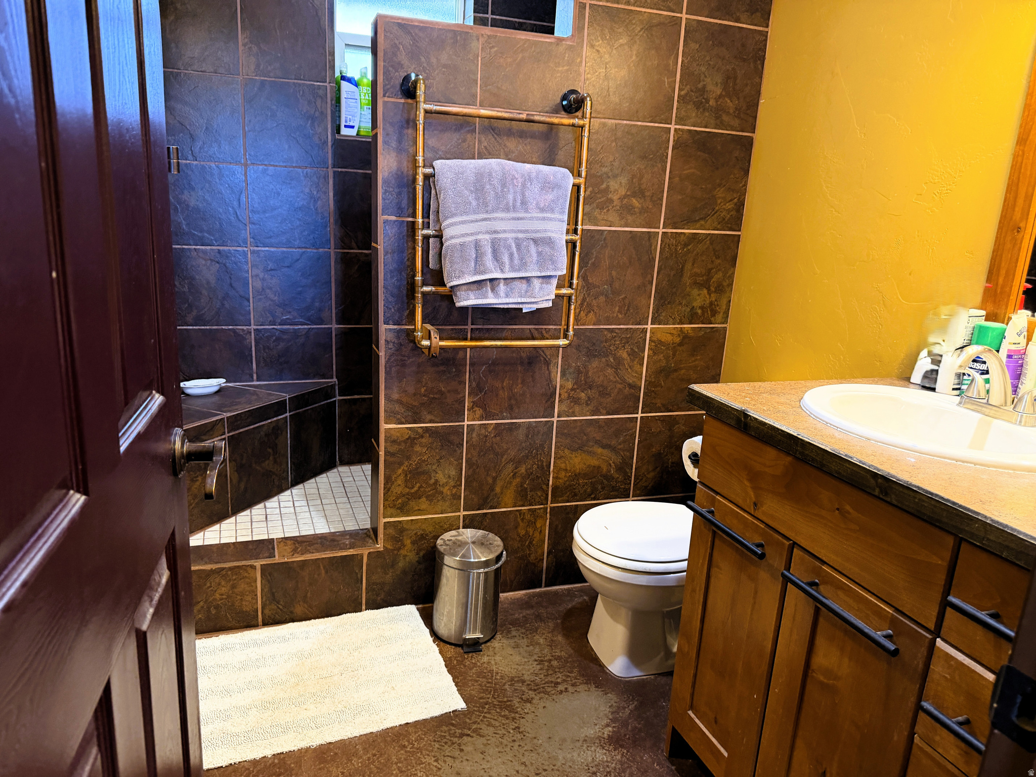 main property photo 18