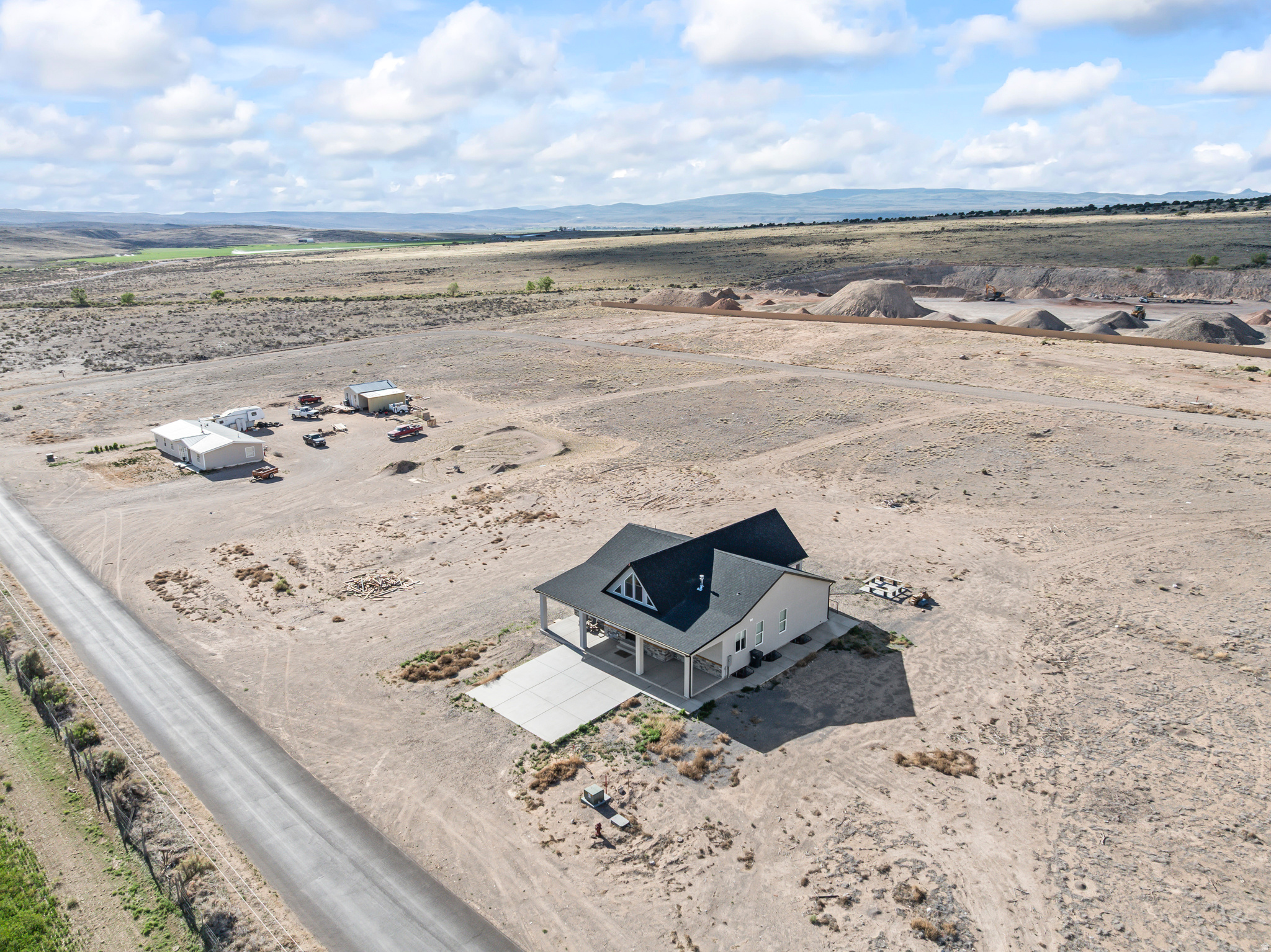 main property photo 50