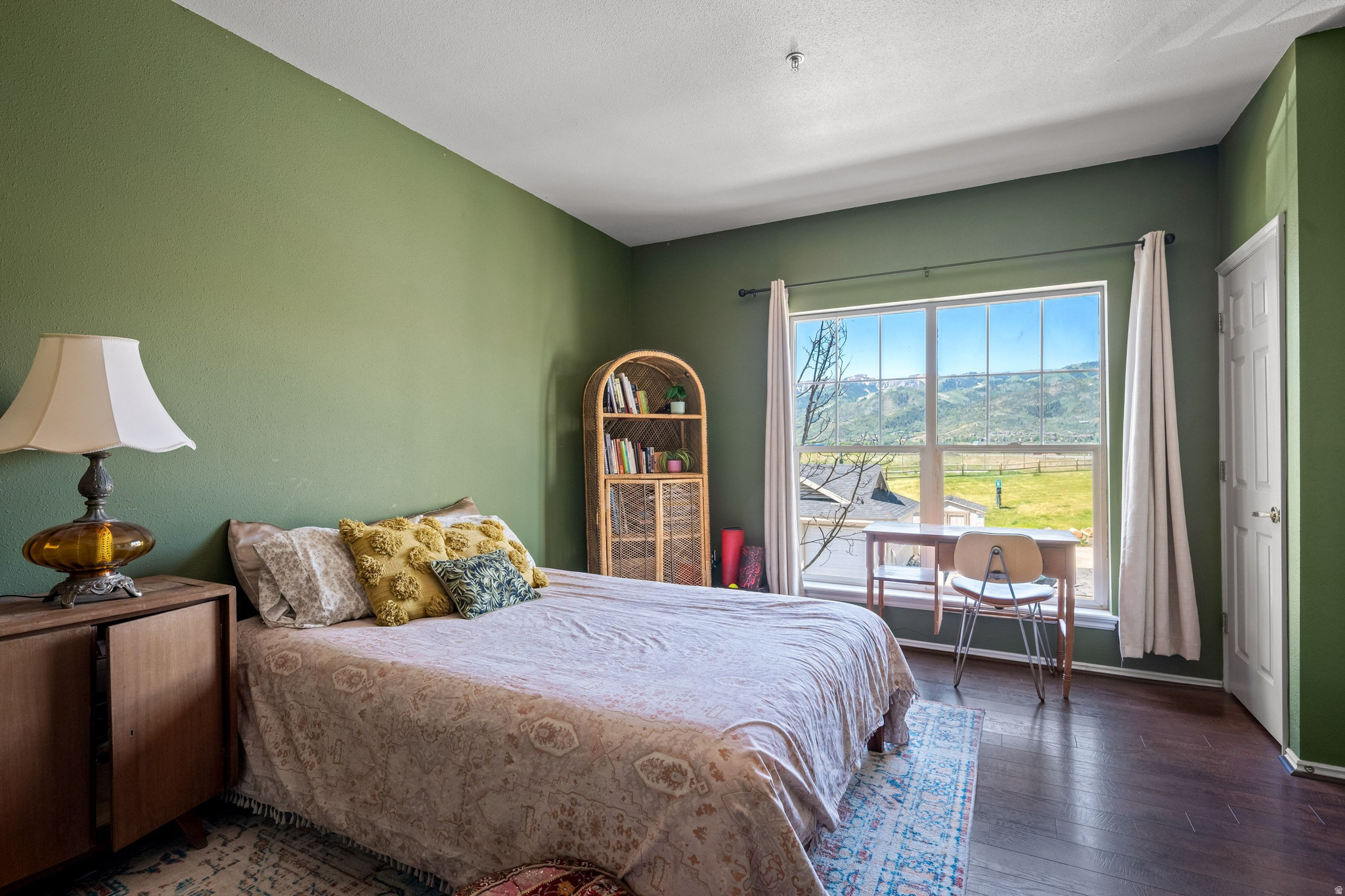 main property photo 17