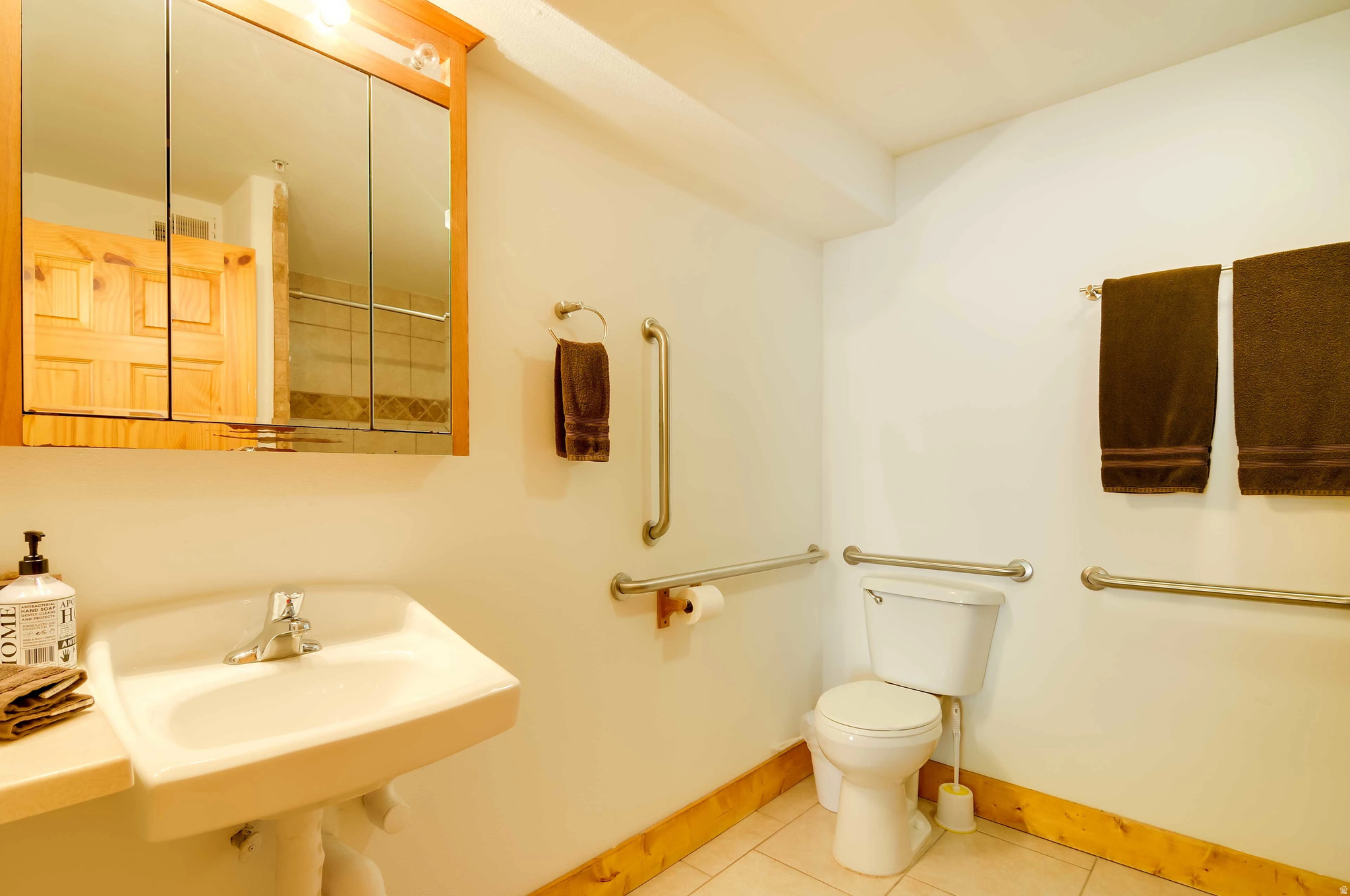 main property photo 66