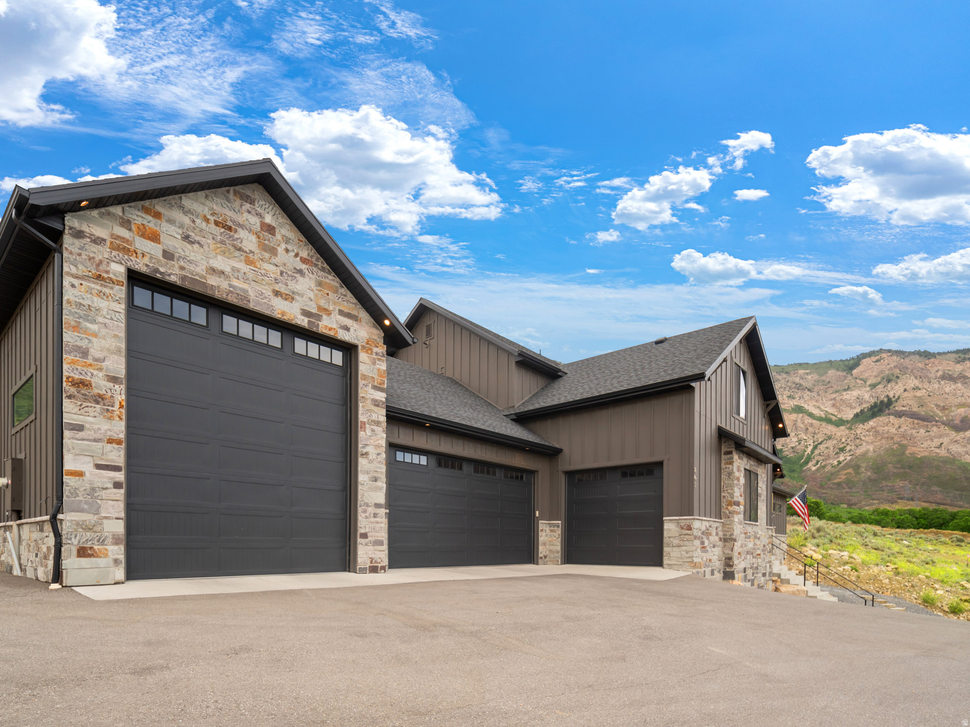 main property photo 61
