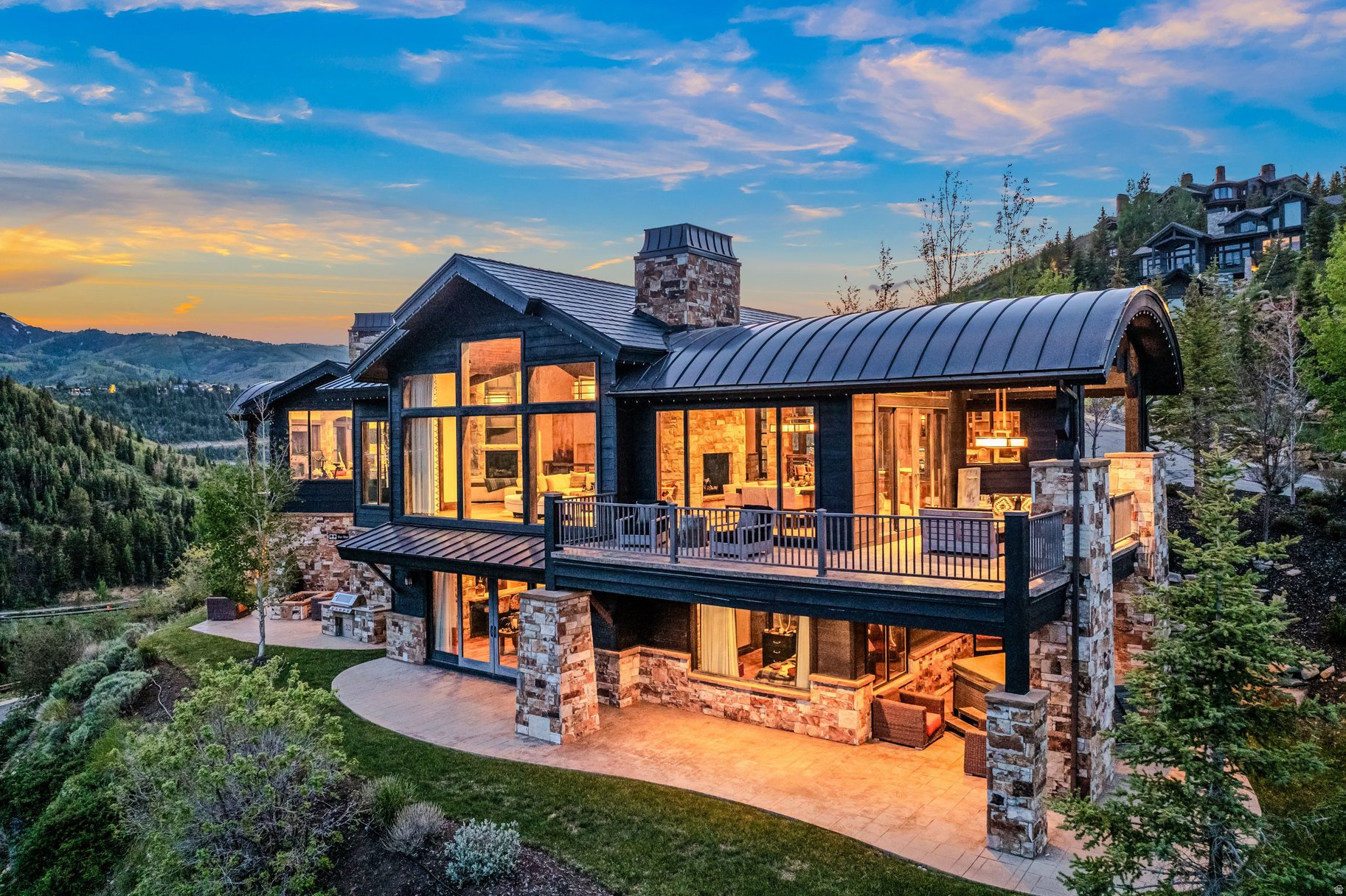 main property photo 54