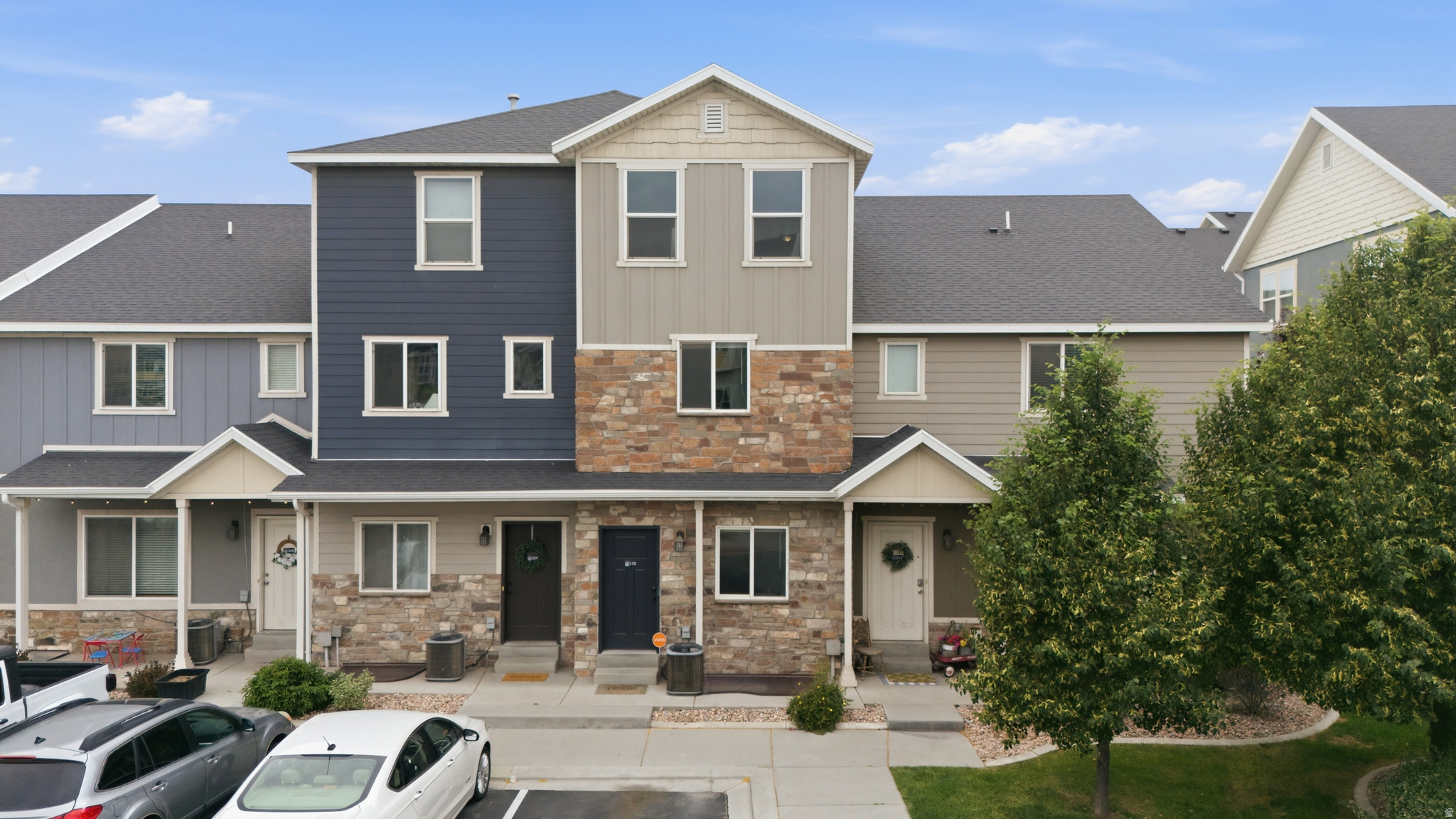 main property photo 25