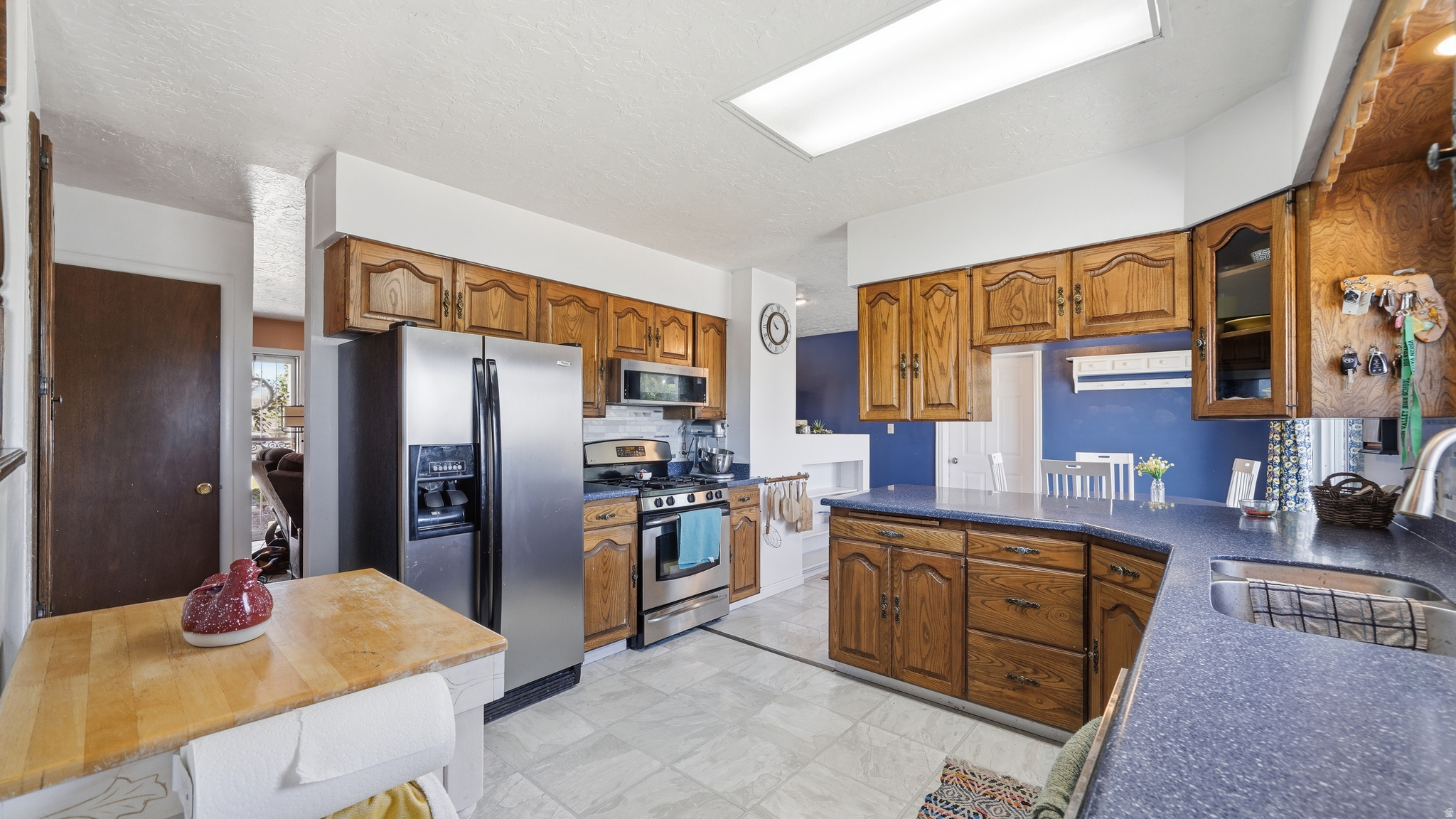 main property photo 16