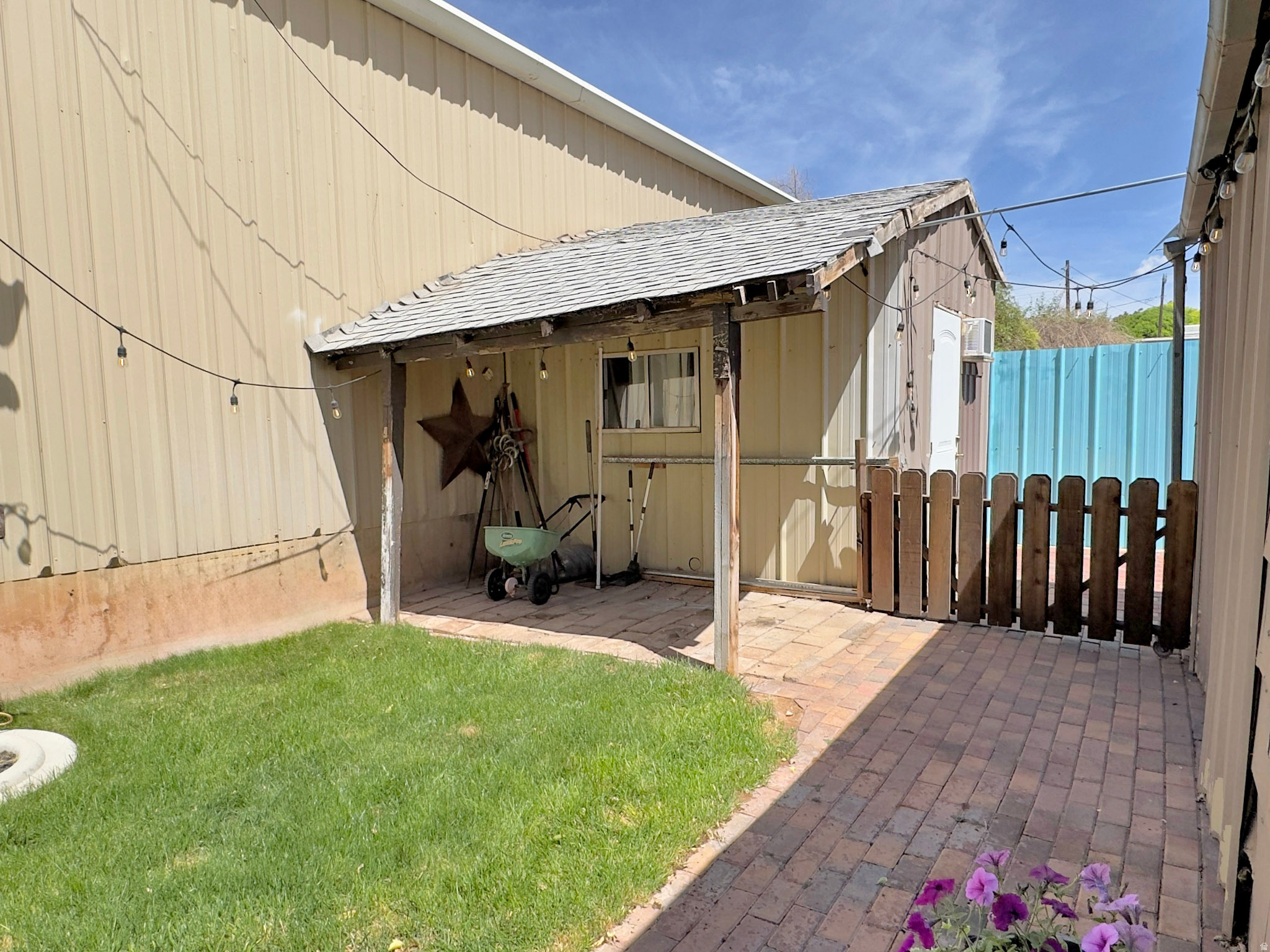 main property photo 21