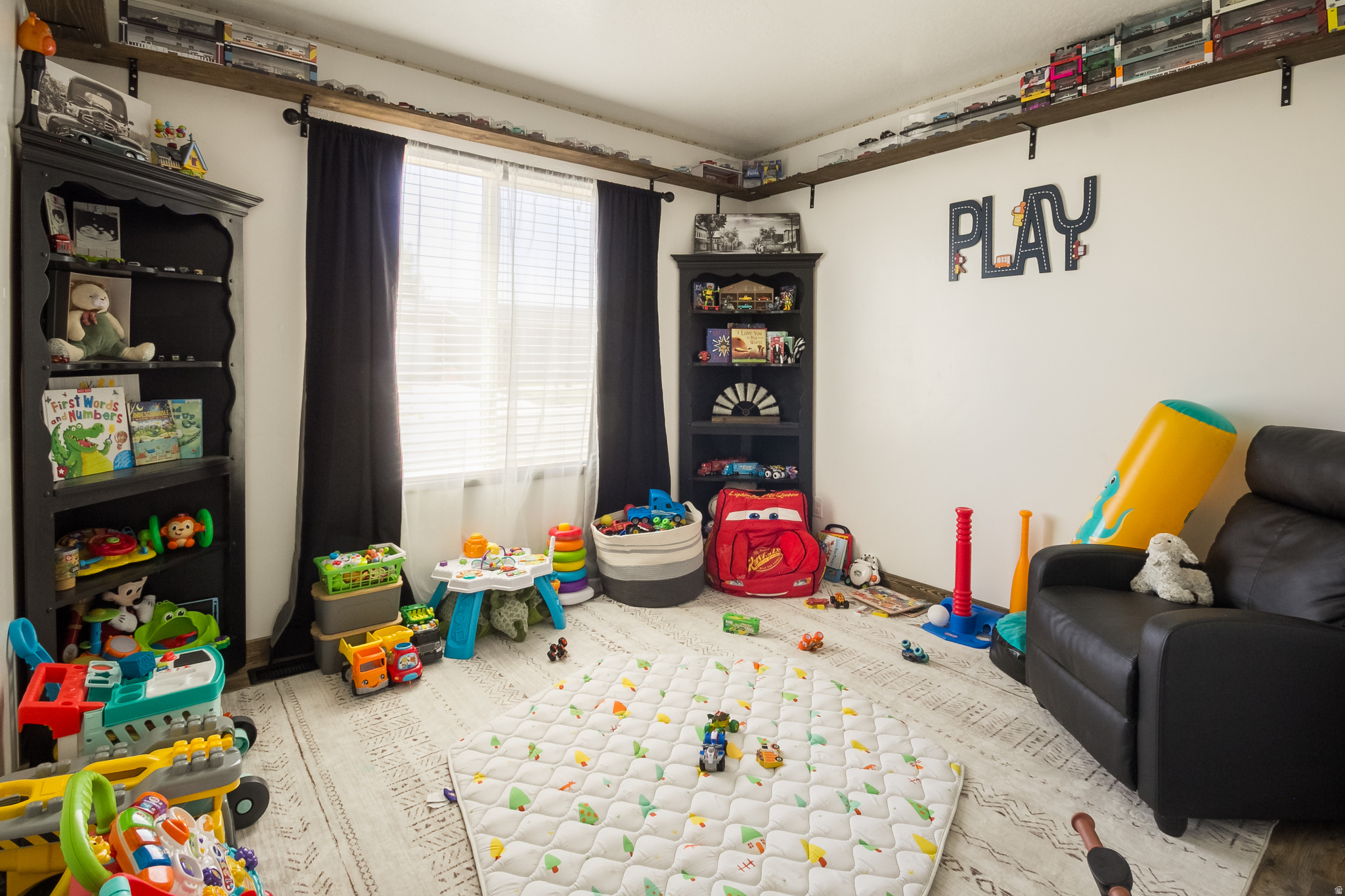 main property photo 15