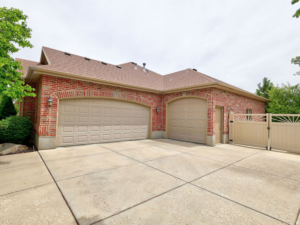 main property photo 70