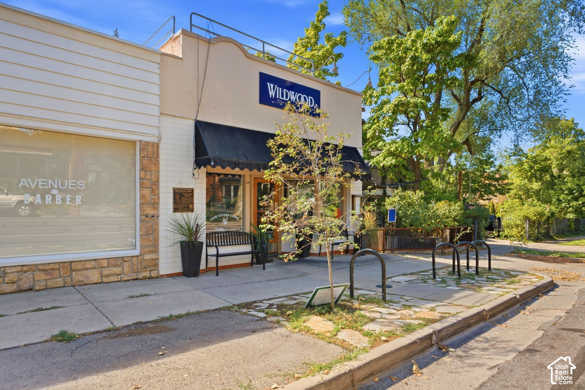 main property photo 43