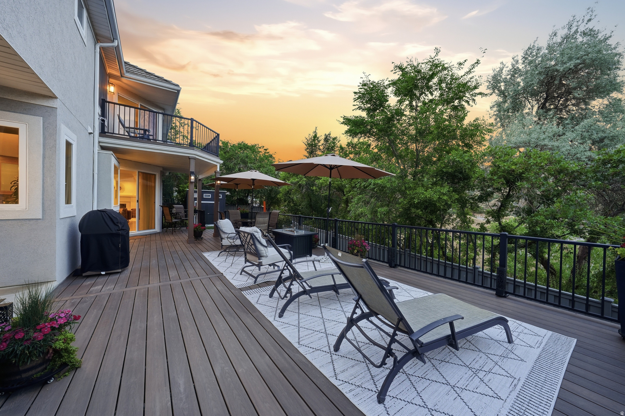 main property photo 75