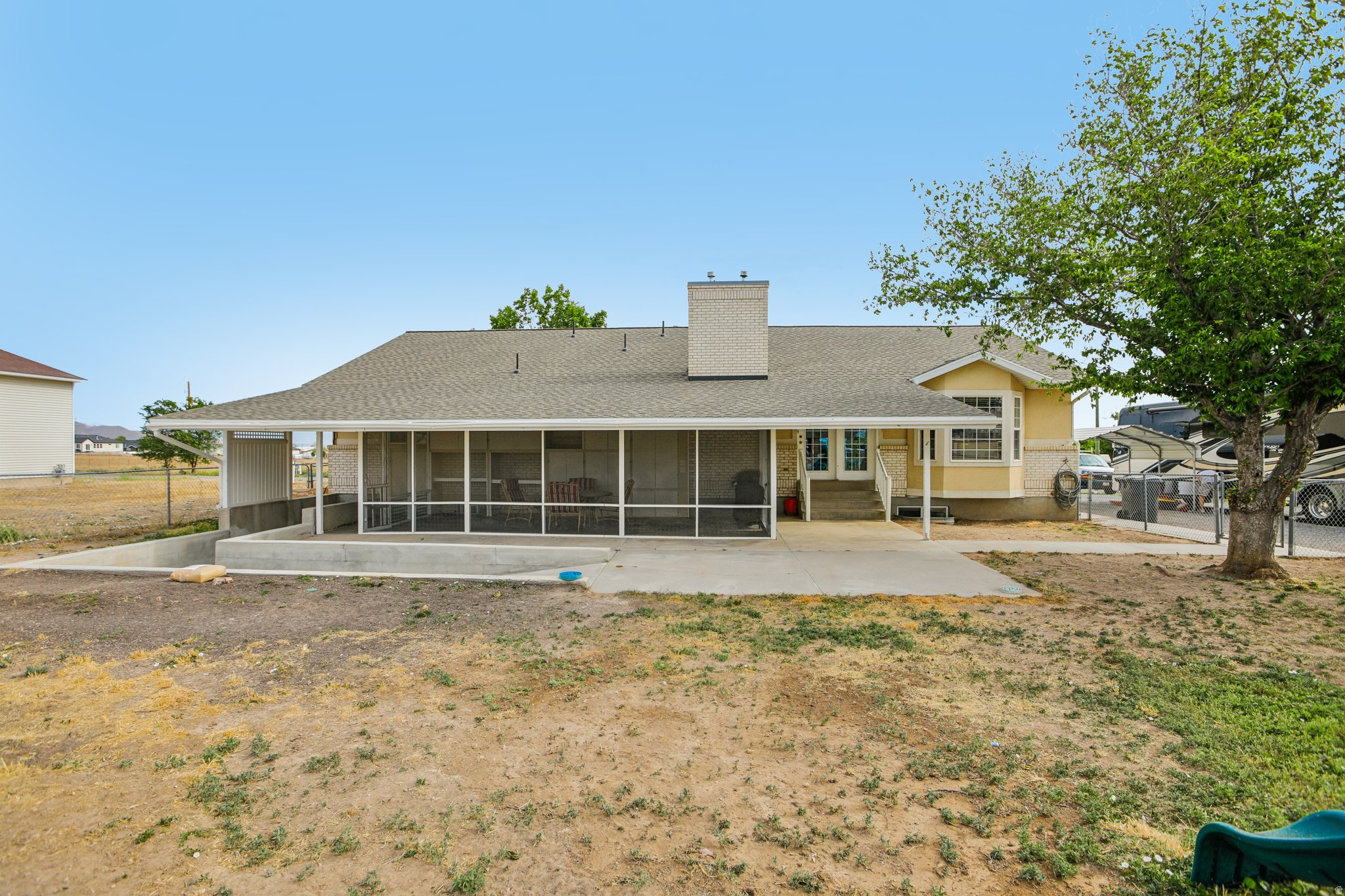 main property photo 45
