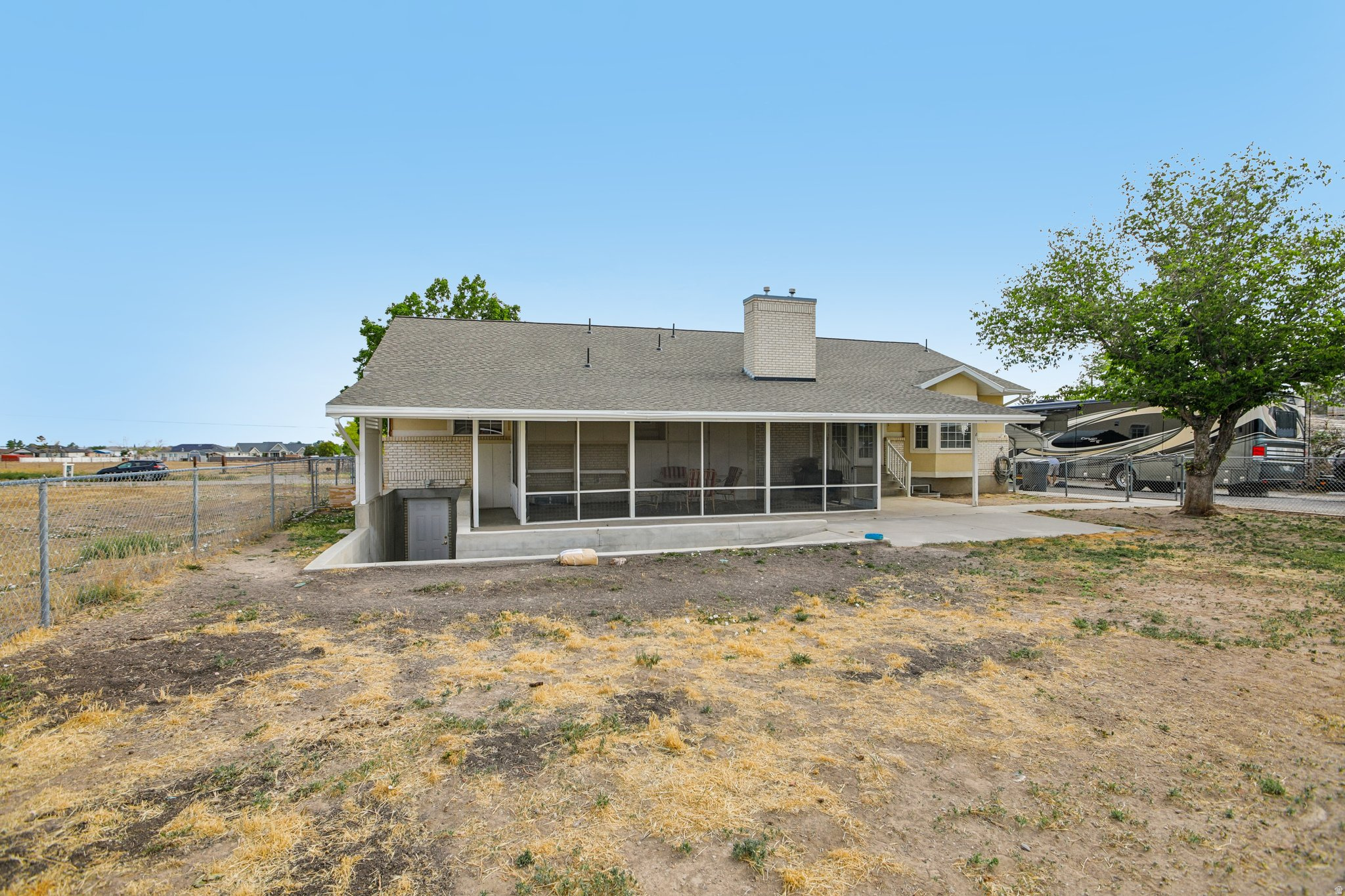main property photo 46