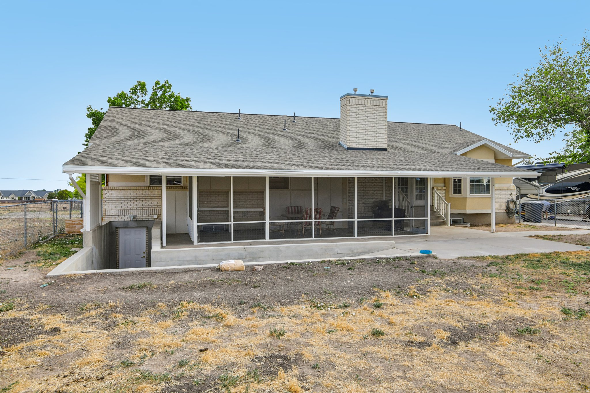 main property photo 47