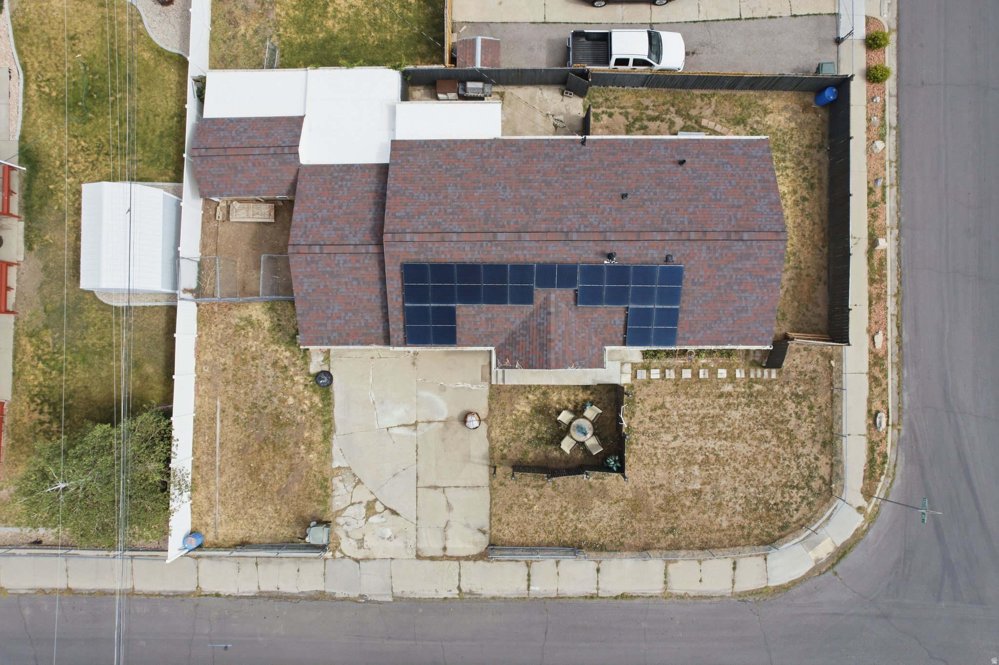 main property photo 41
